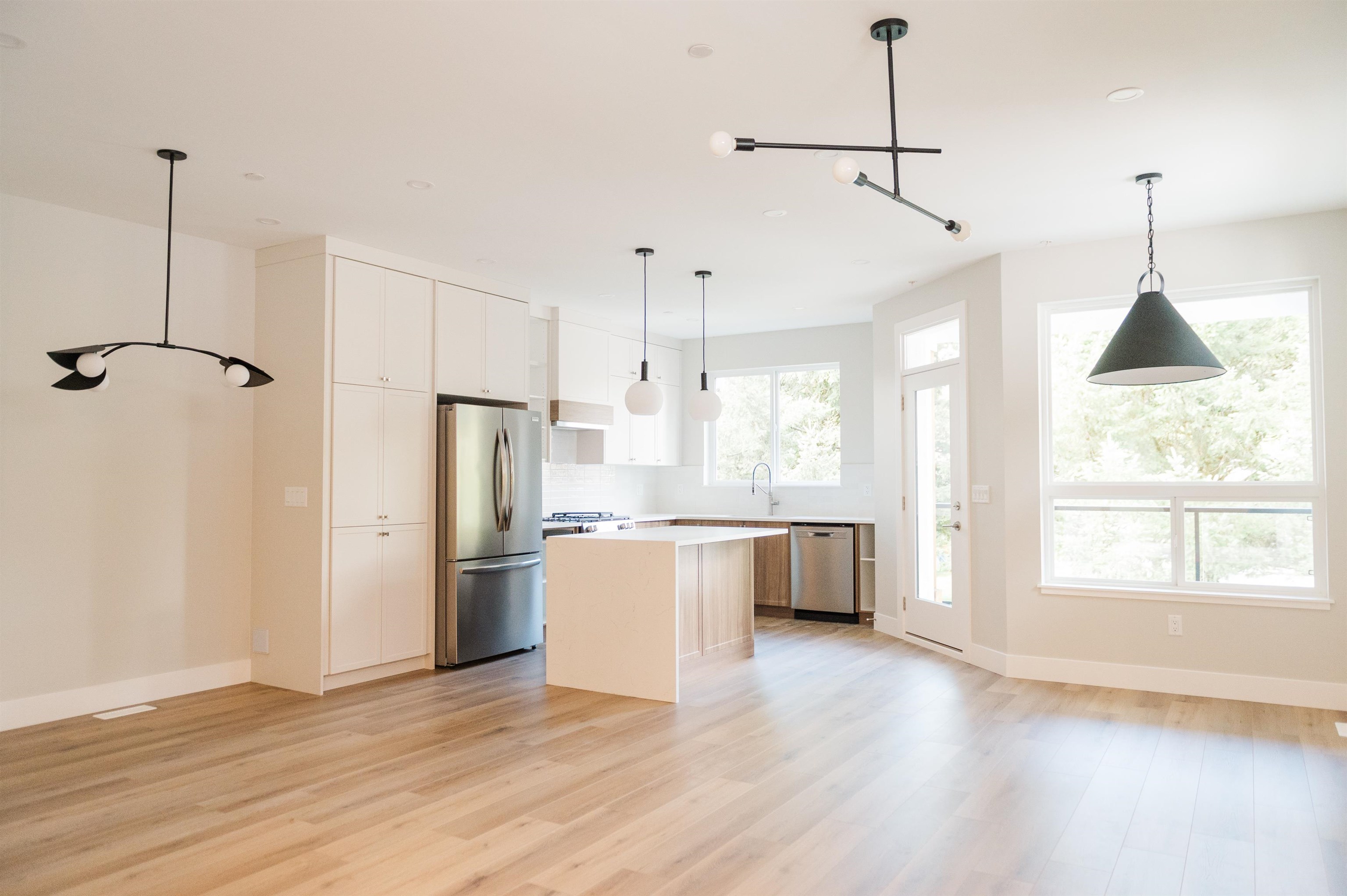 A 31435 121 AVENUE Unit: A