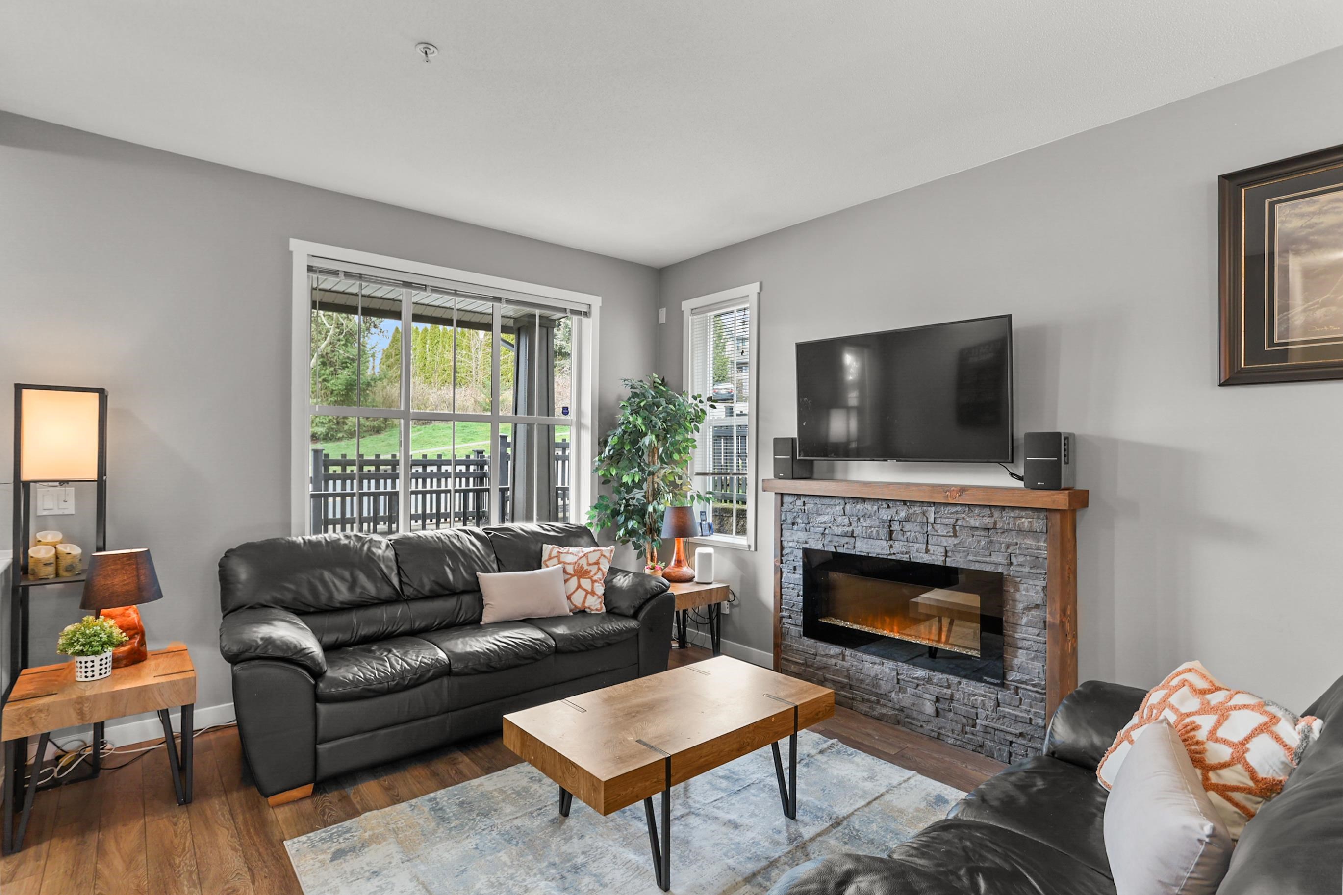 4 11176 GILKER HILL ROAD Unit: 4