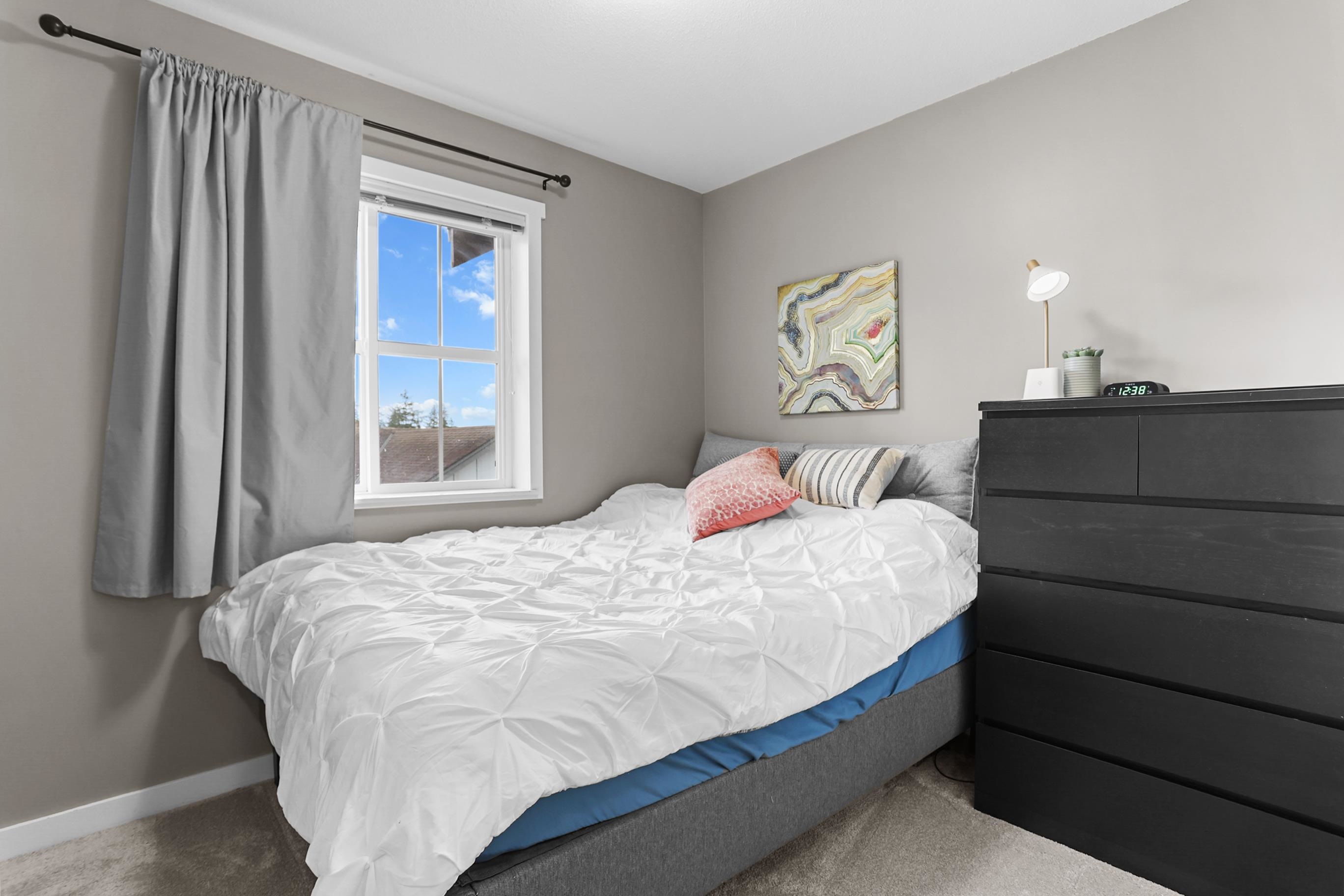 4 11176 GILKER HILL ROAD Unit: 4