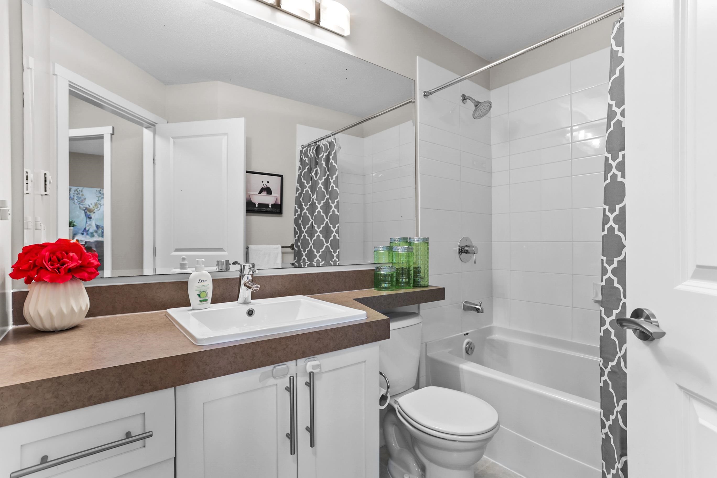 4 11176 GILKER HILL ROAD Unit: 4