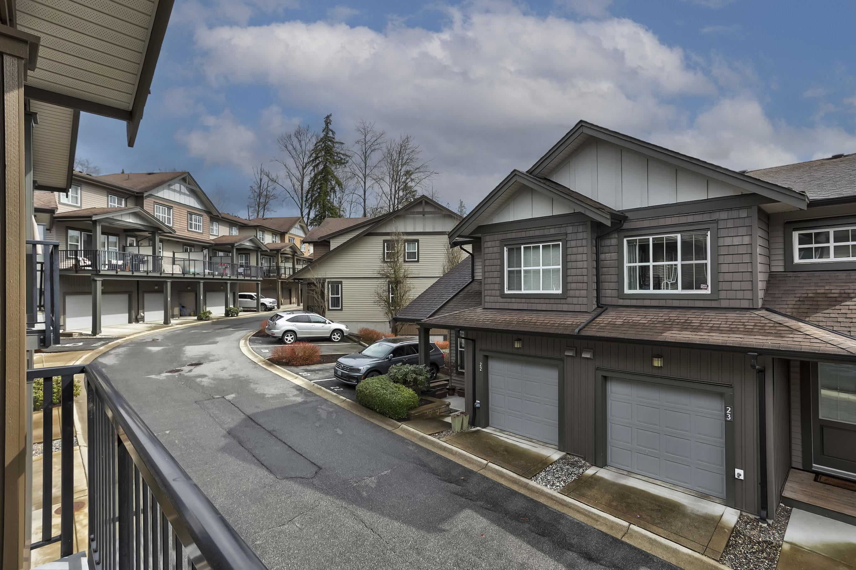 4 11176 GILKER HILL ROAD Unit: 4