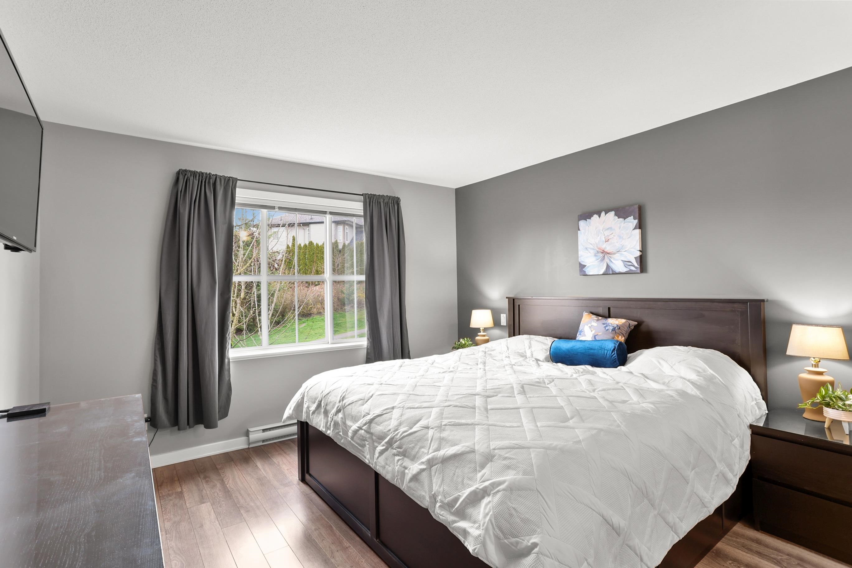 4 11176 GILKER HILL ROAD Unit: 4