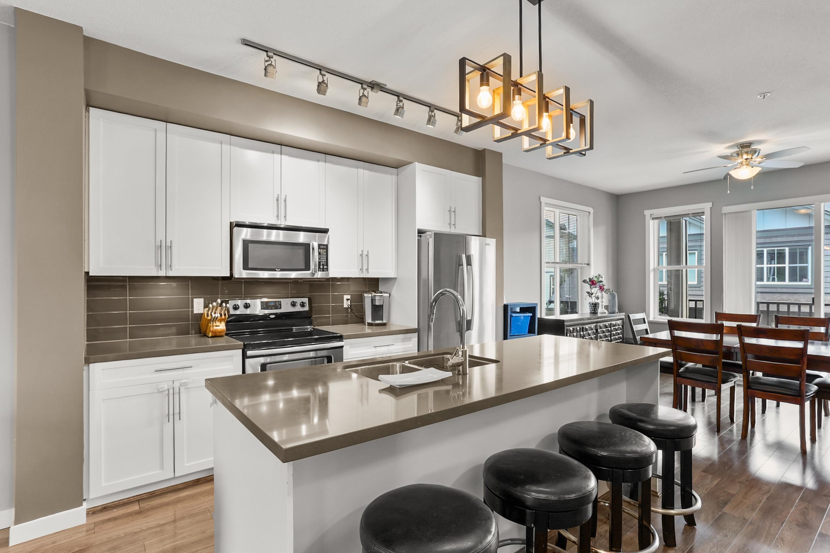 4 11176 GILKER HILL ROAD Unit: 4