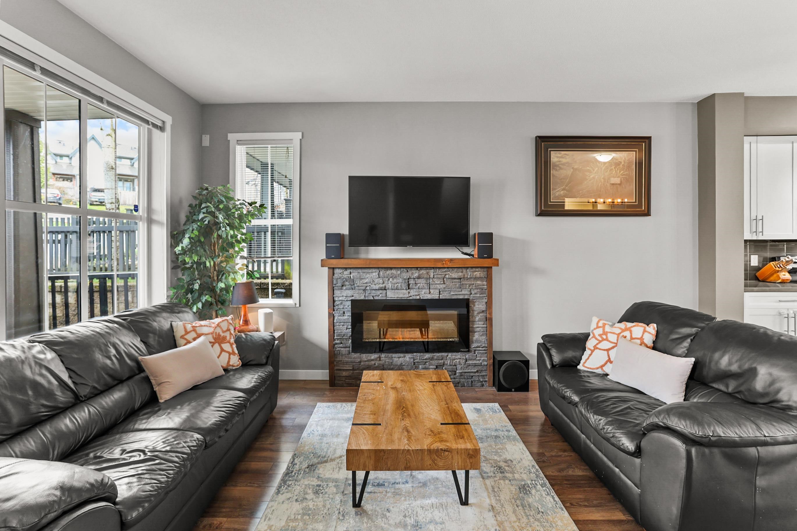 4 11176 GILKER HILL ROAD Unit: 4