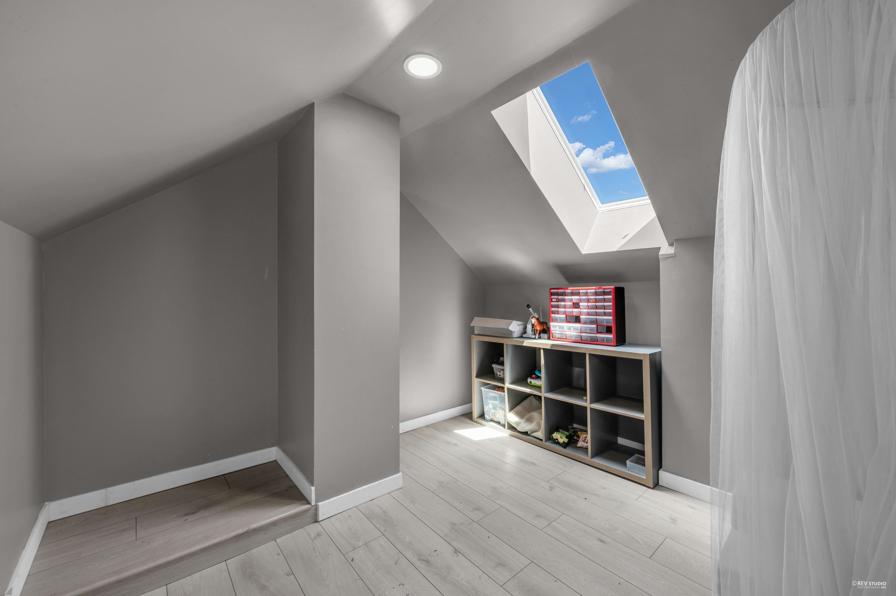 201 3641 W 29TH AVENUE Unit: 201