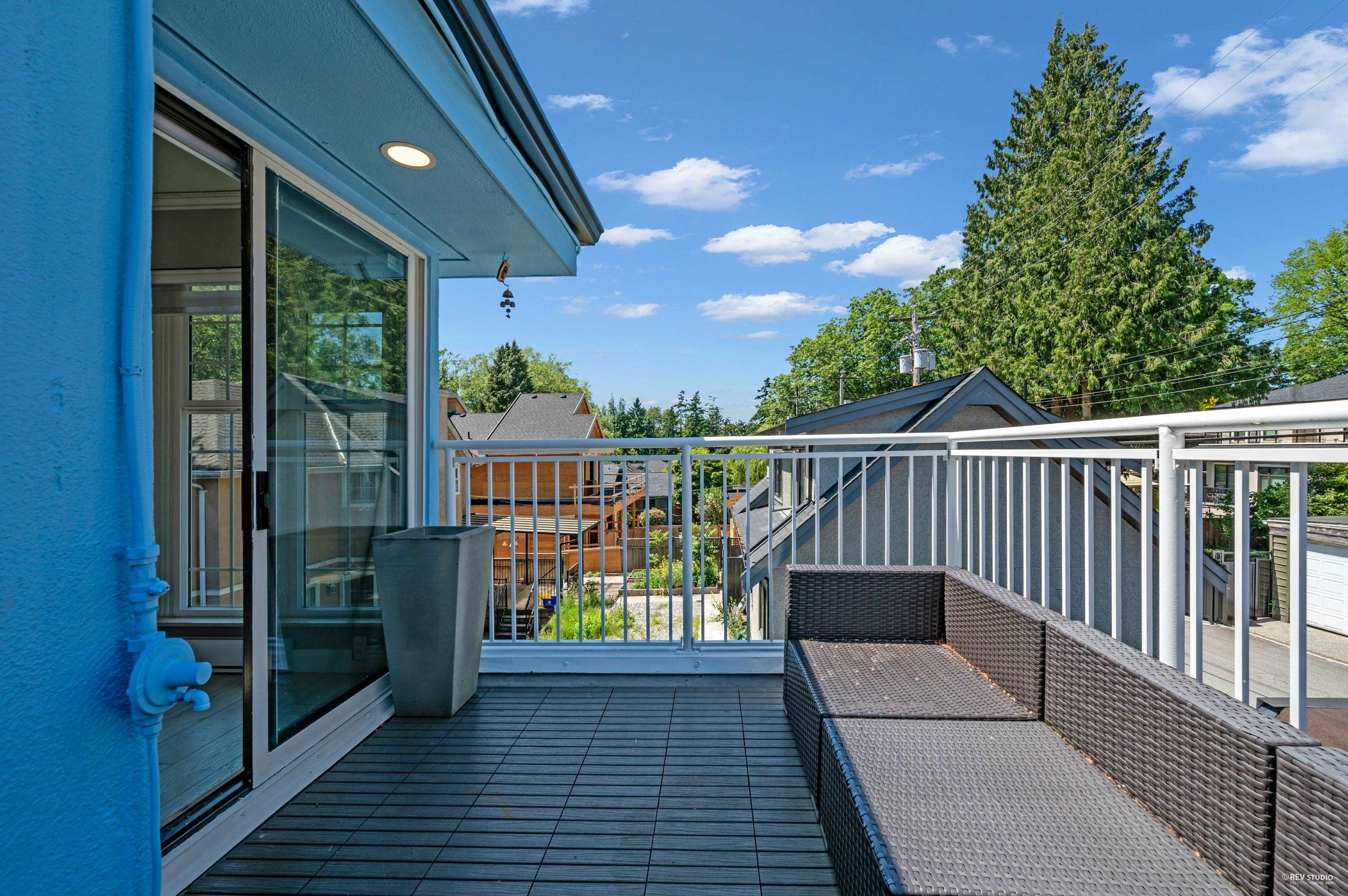 201 3641 W 29TH AVENUE Unit: 201