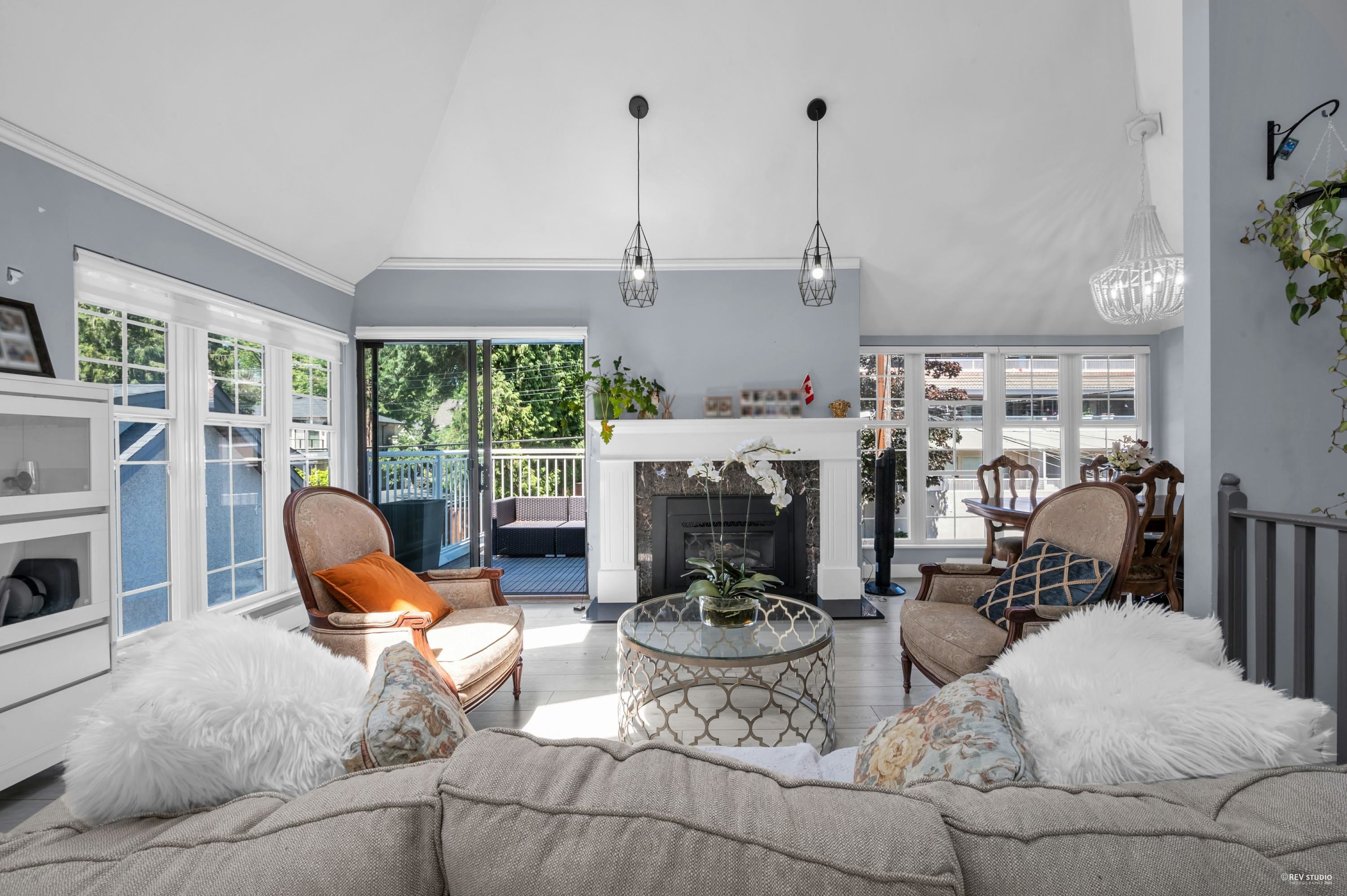 201 3641 W 29TH AVENUE Unit: 201