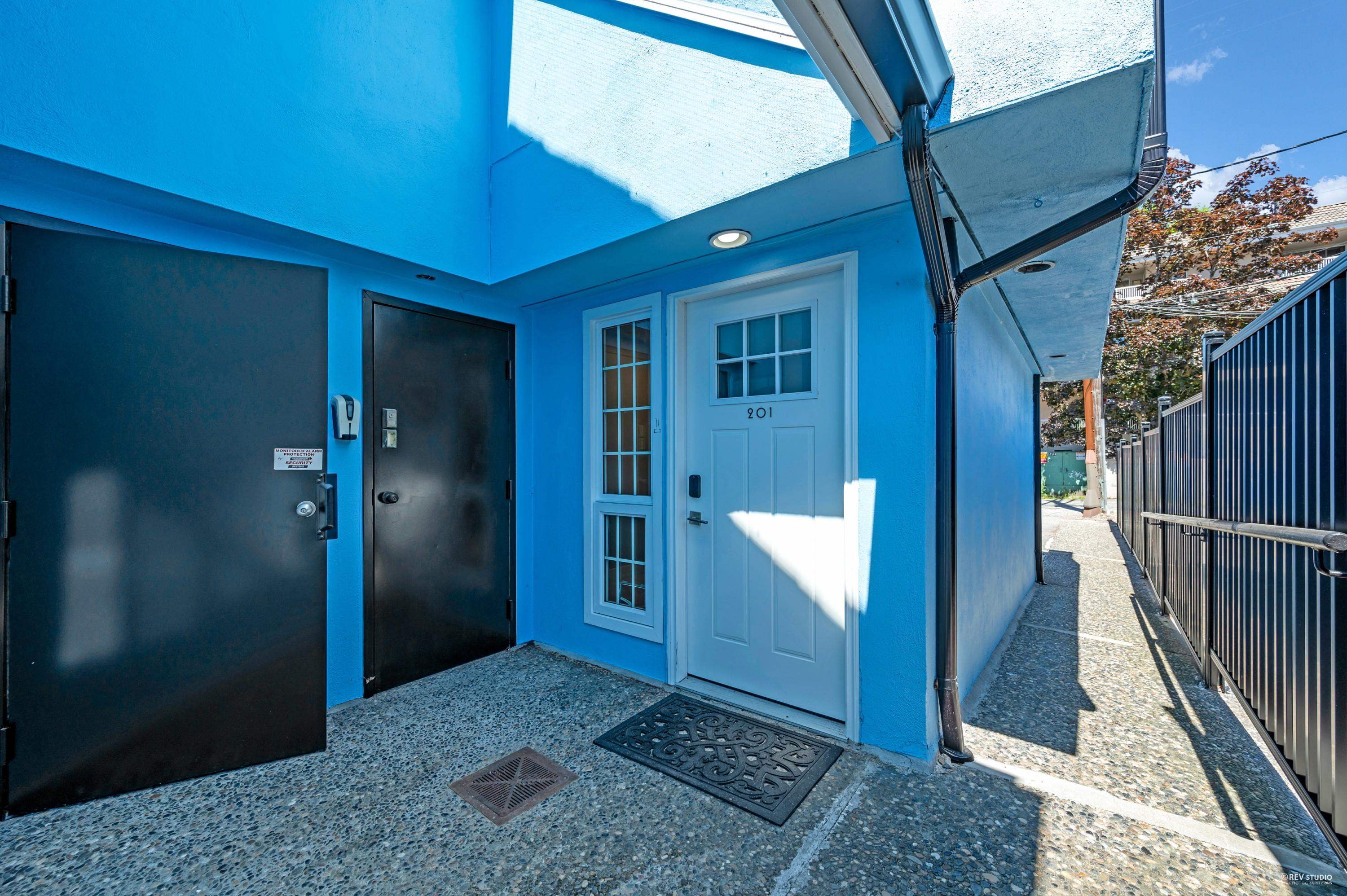 201 3641 W 29TH AVENUE Unit: 201