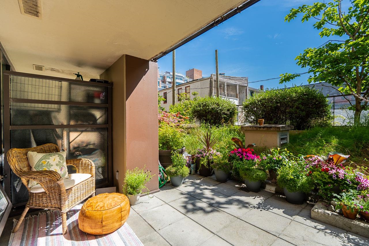 209 718 MAIN STREET Unit: 209