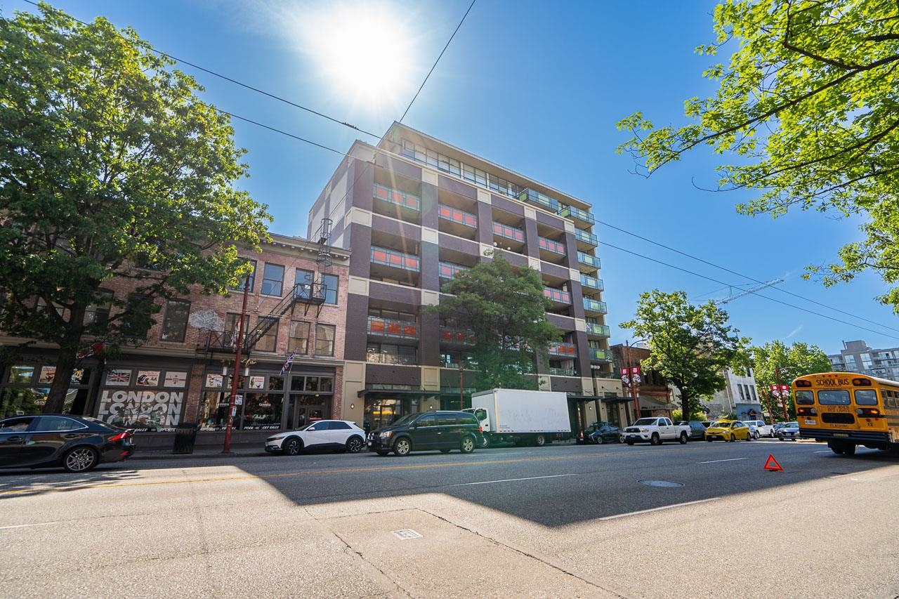 209 718 MAIN STREET Unit: 209