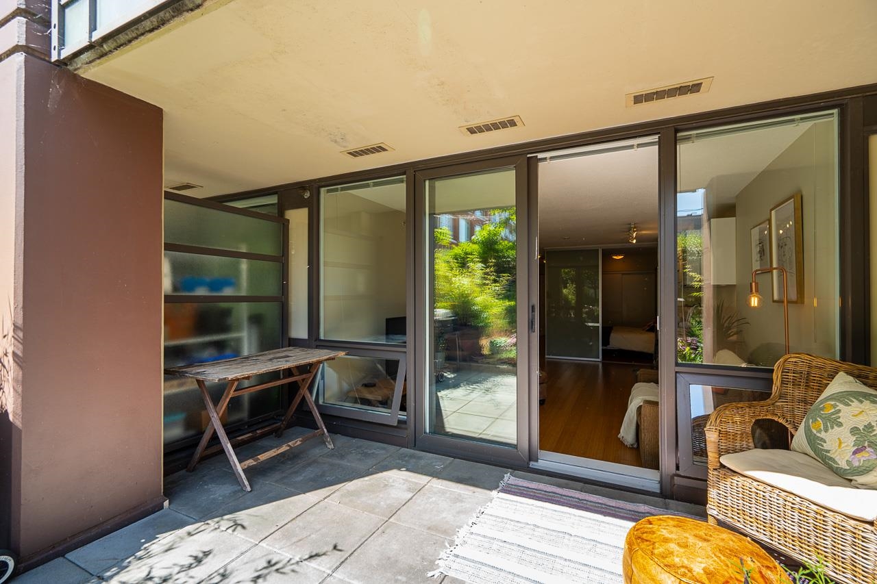 209 718 MAIN STREET Unit: 209