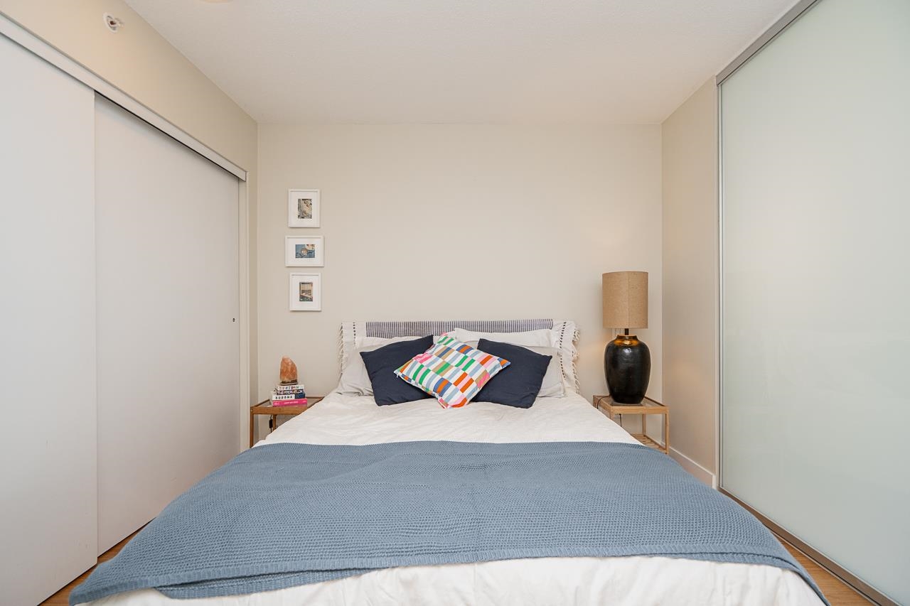 209 718 MAIN STREET Unit: 209