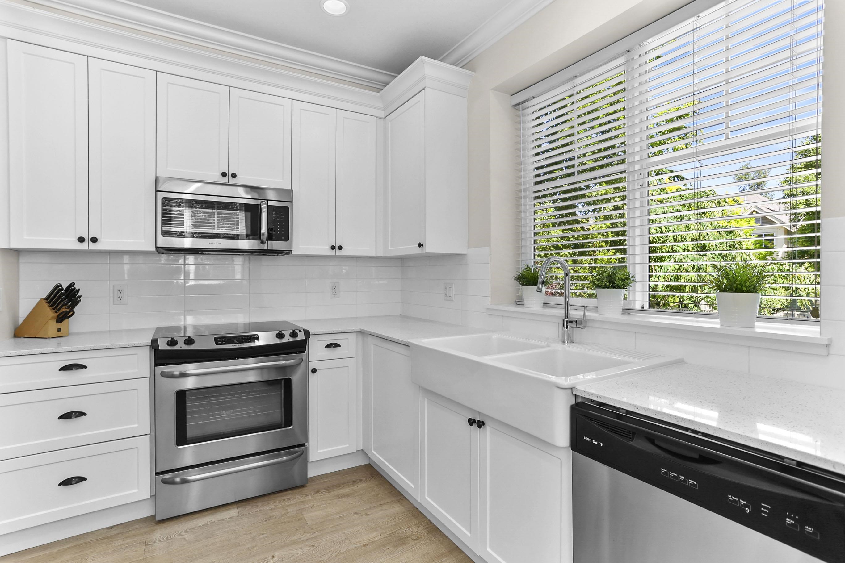 19 19128 65 AVENUE Unit: 19