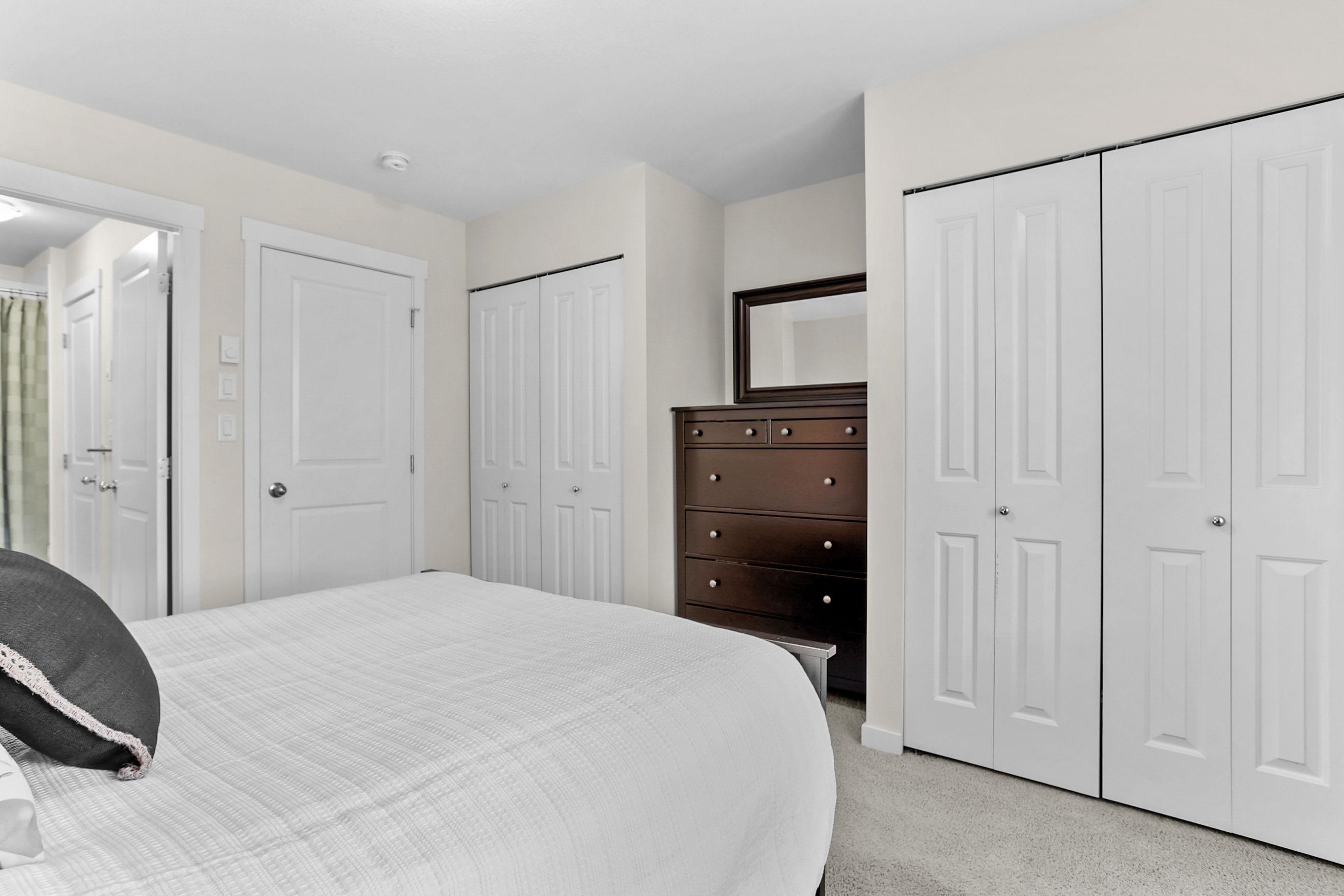 19 19128 65 AVENUE Unit: 19