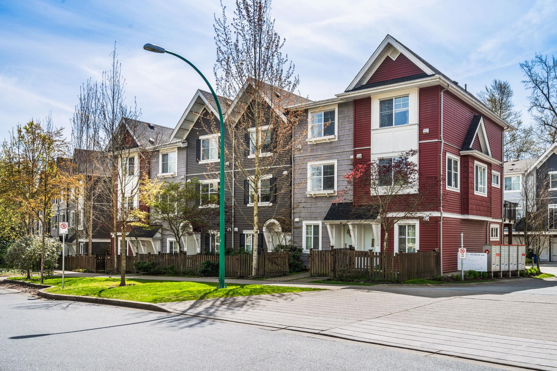 19 19128 65 AVENUE Unit: 19