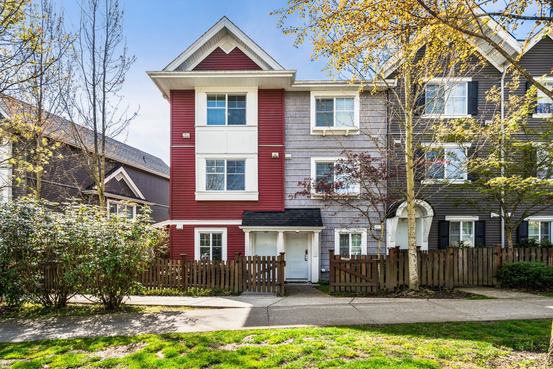 19 19128 65 AVENUE Unit: 19