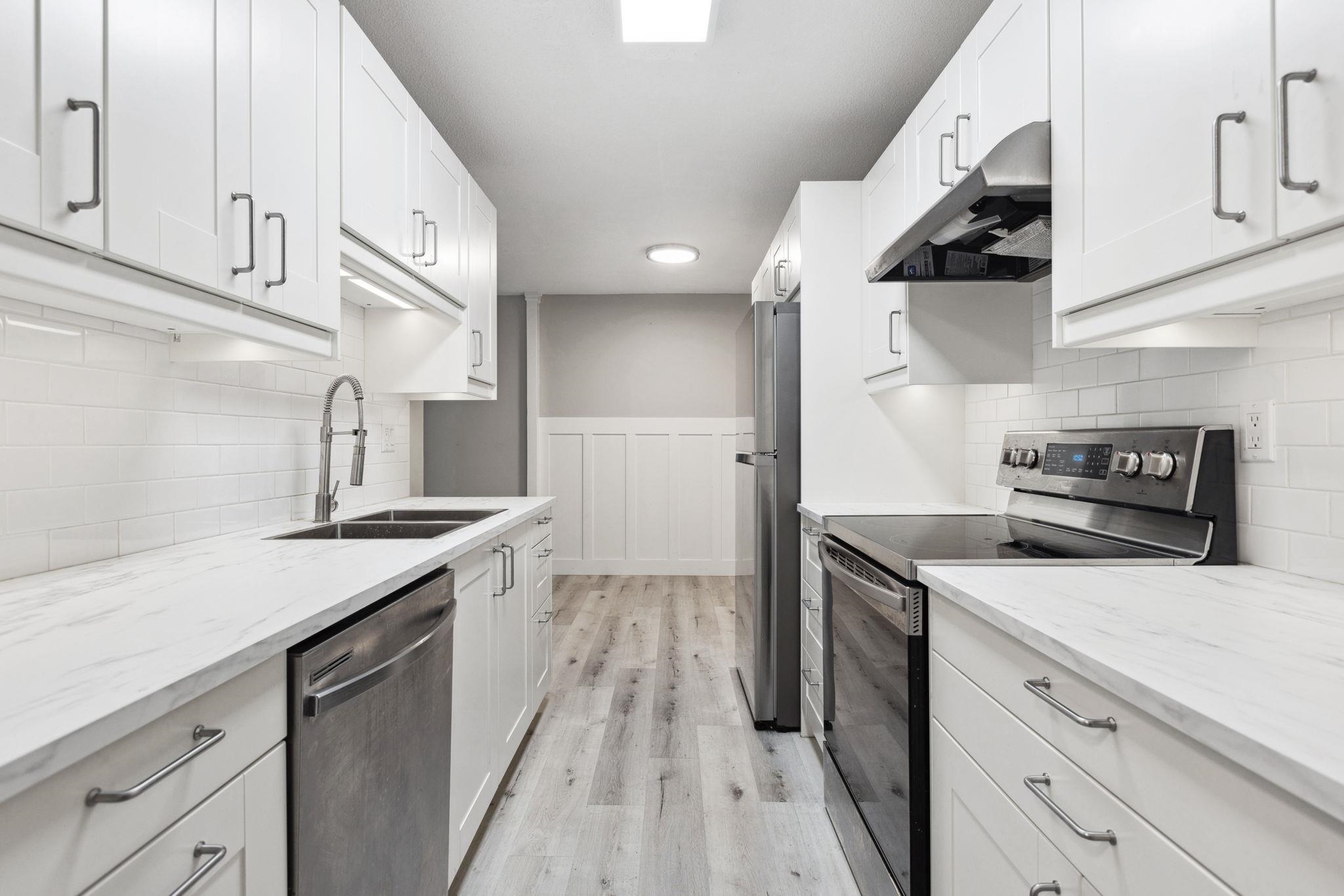 110 4926 48 AVENUE Unit: 110