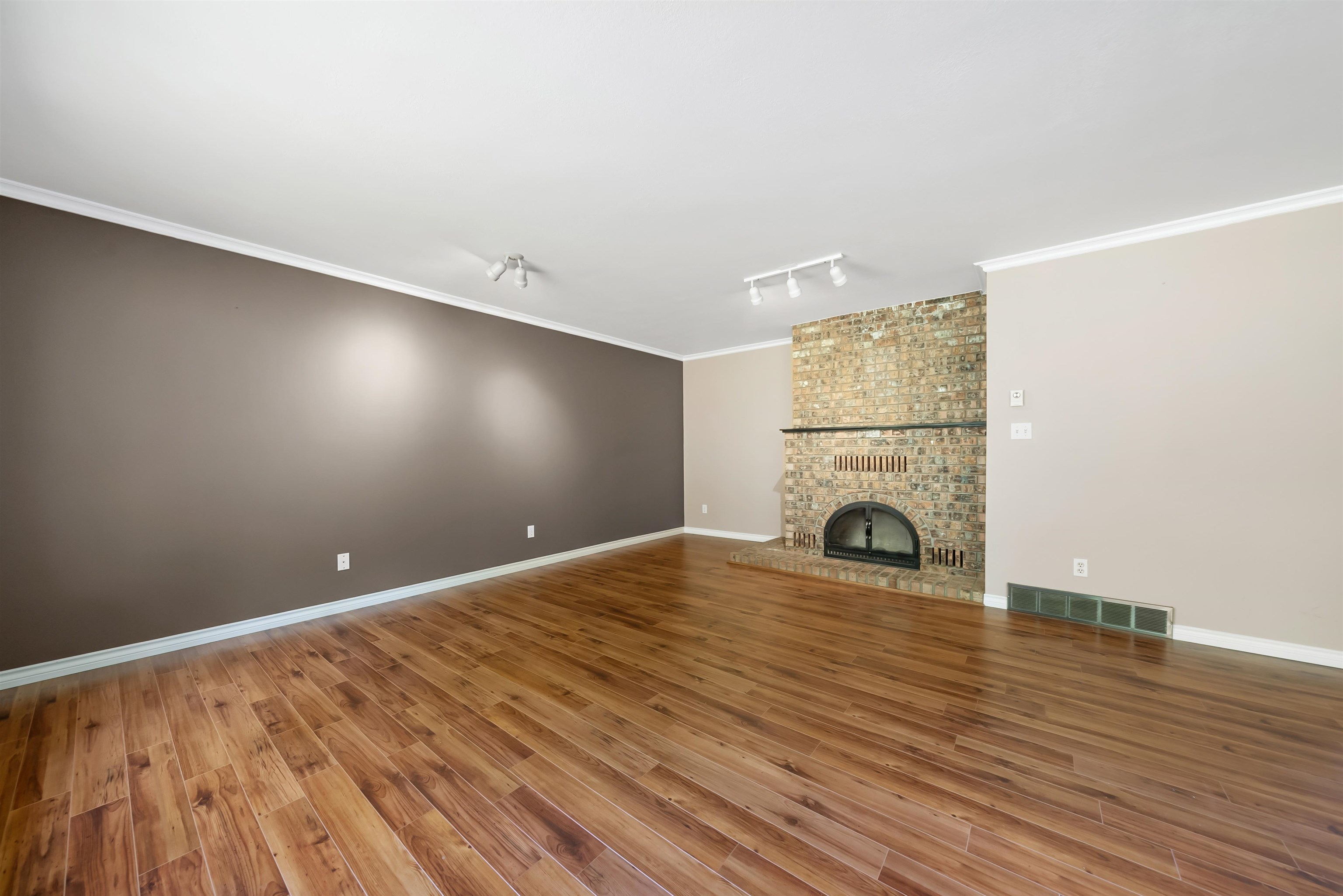 9338 CLAY STREET