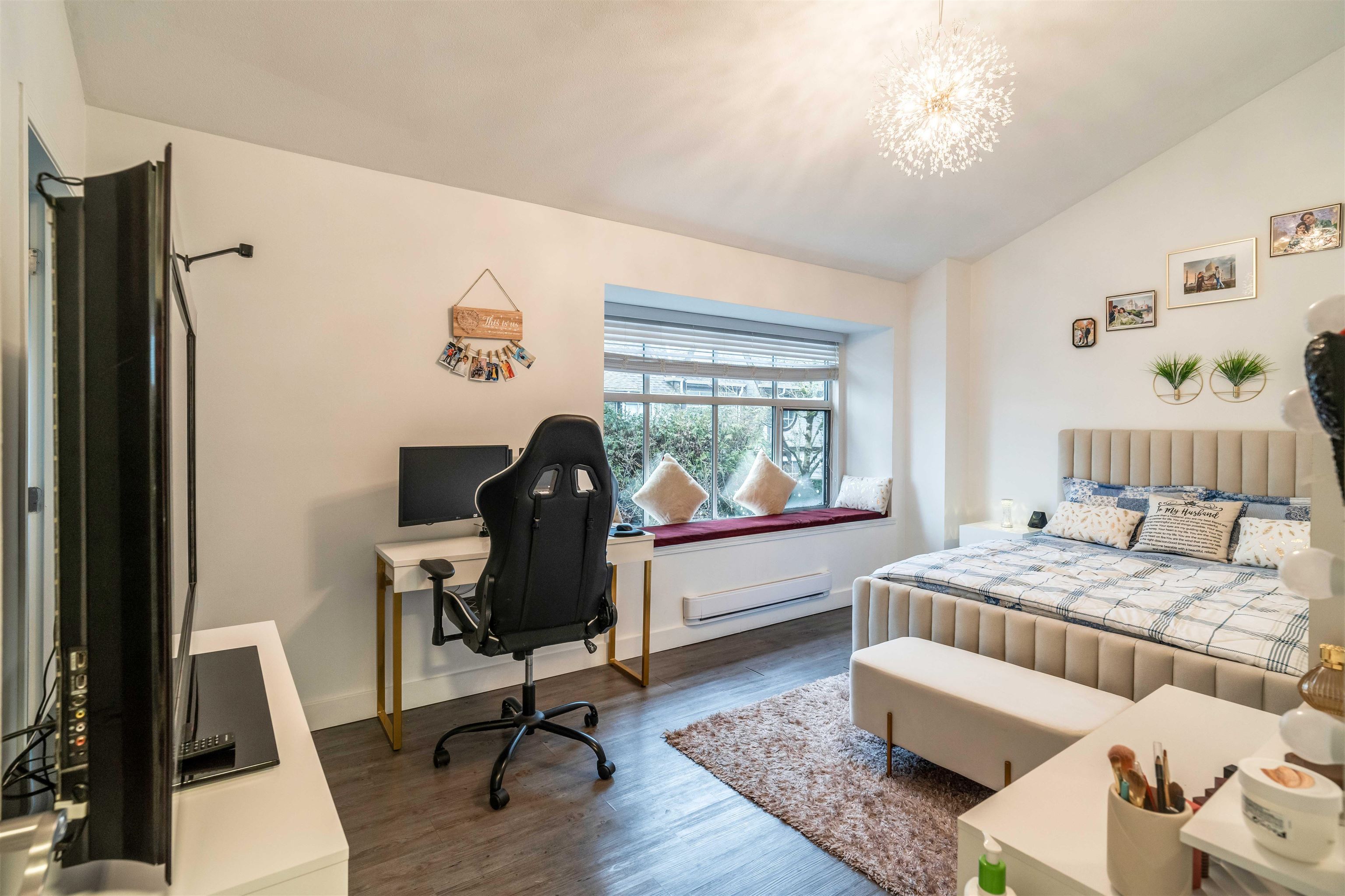 94 12099 237 STREET Unit: 94