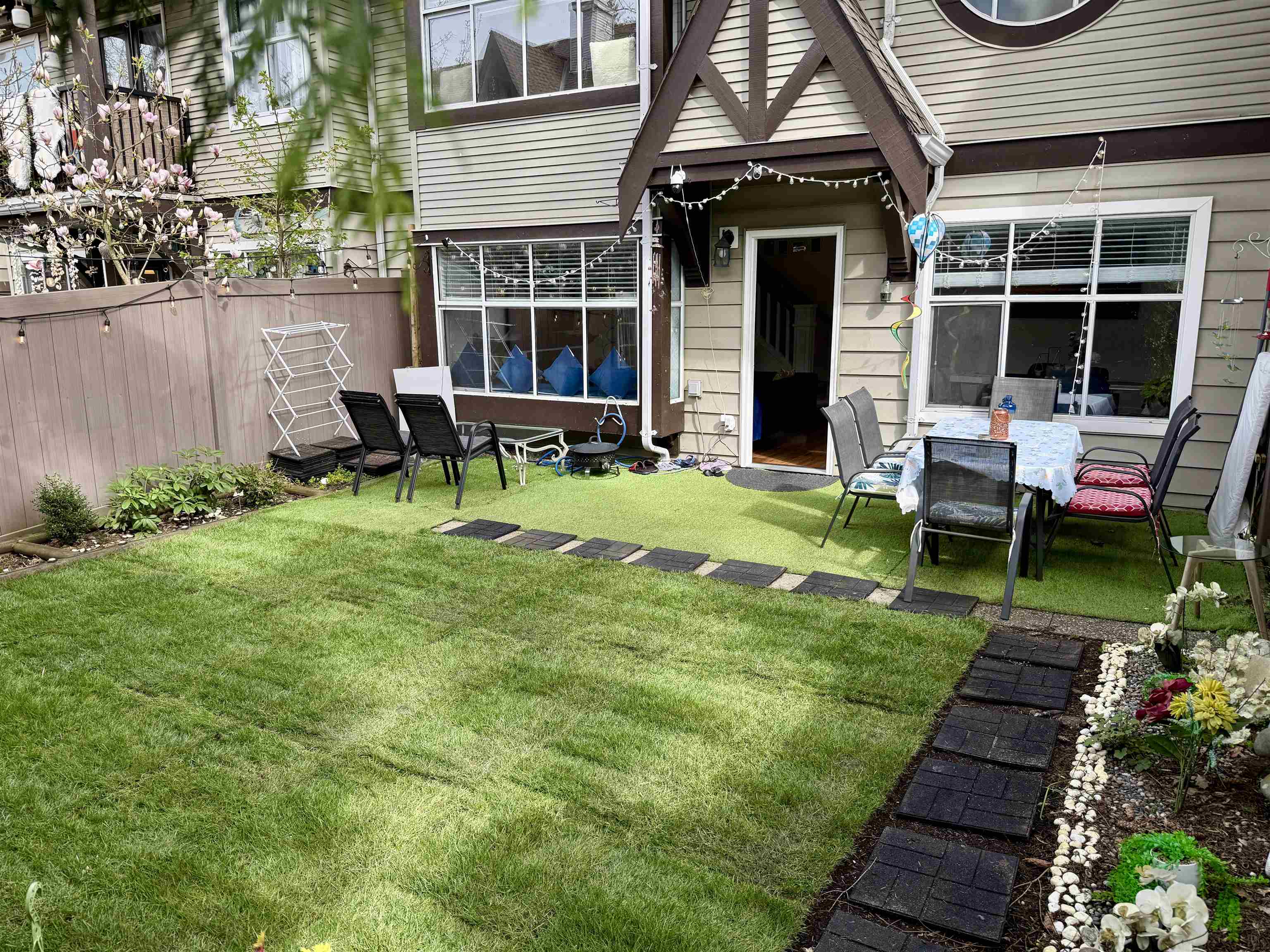 94 12099 237 STREET Unit: 94