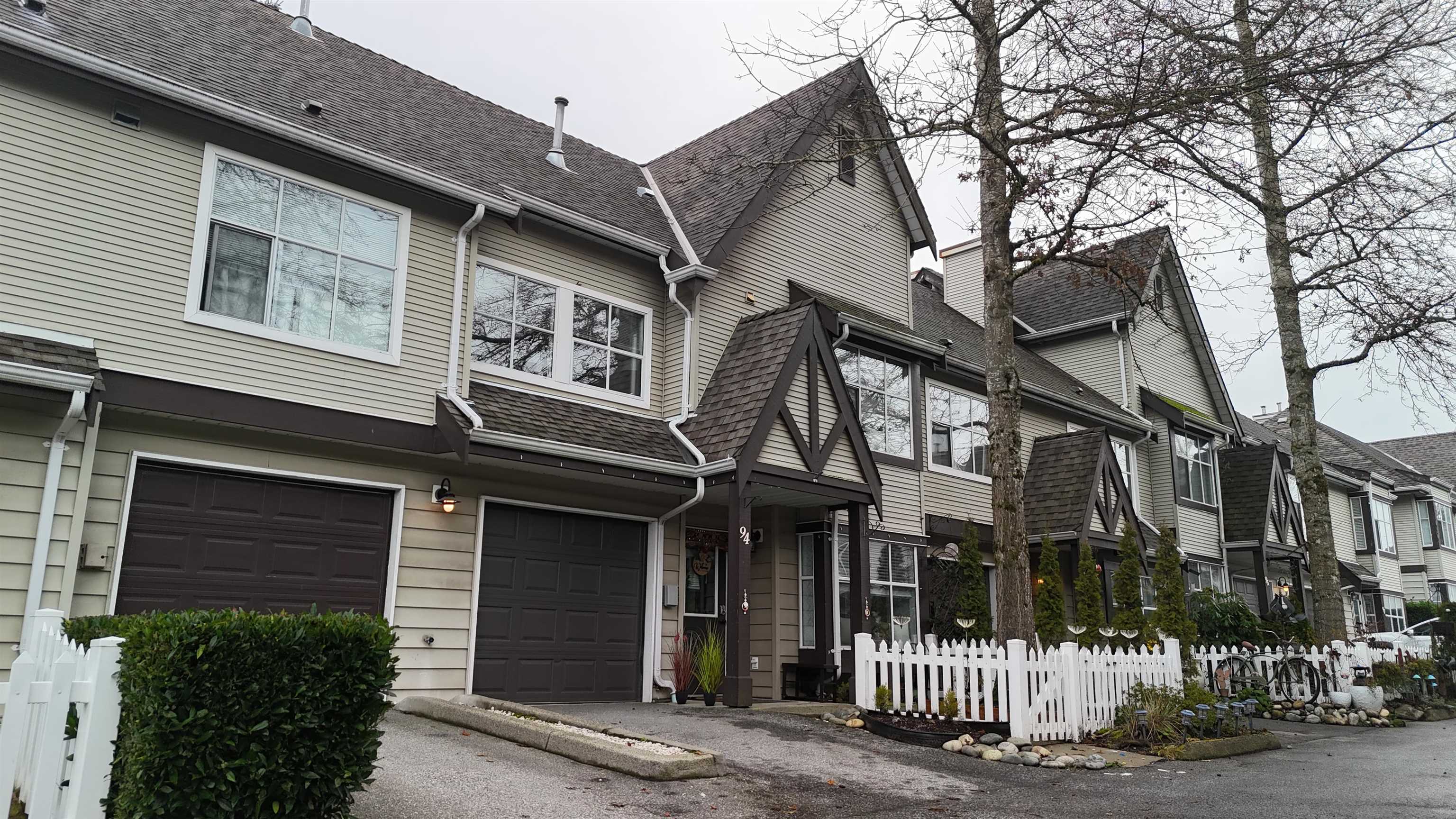 94 12099 237 STREET Unit: 94