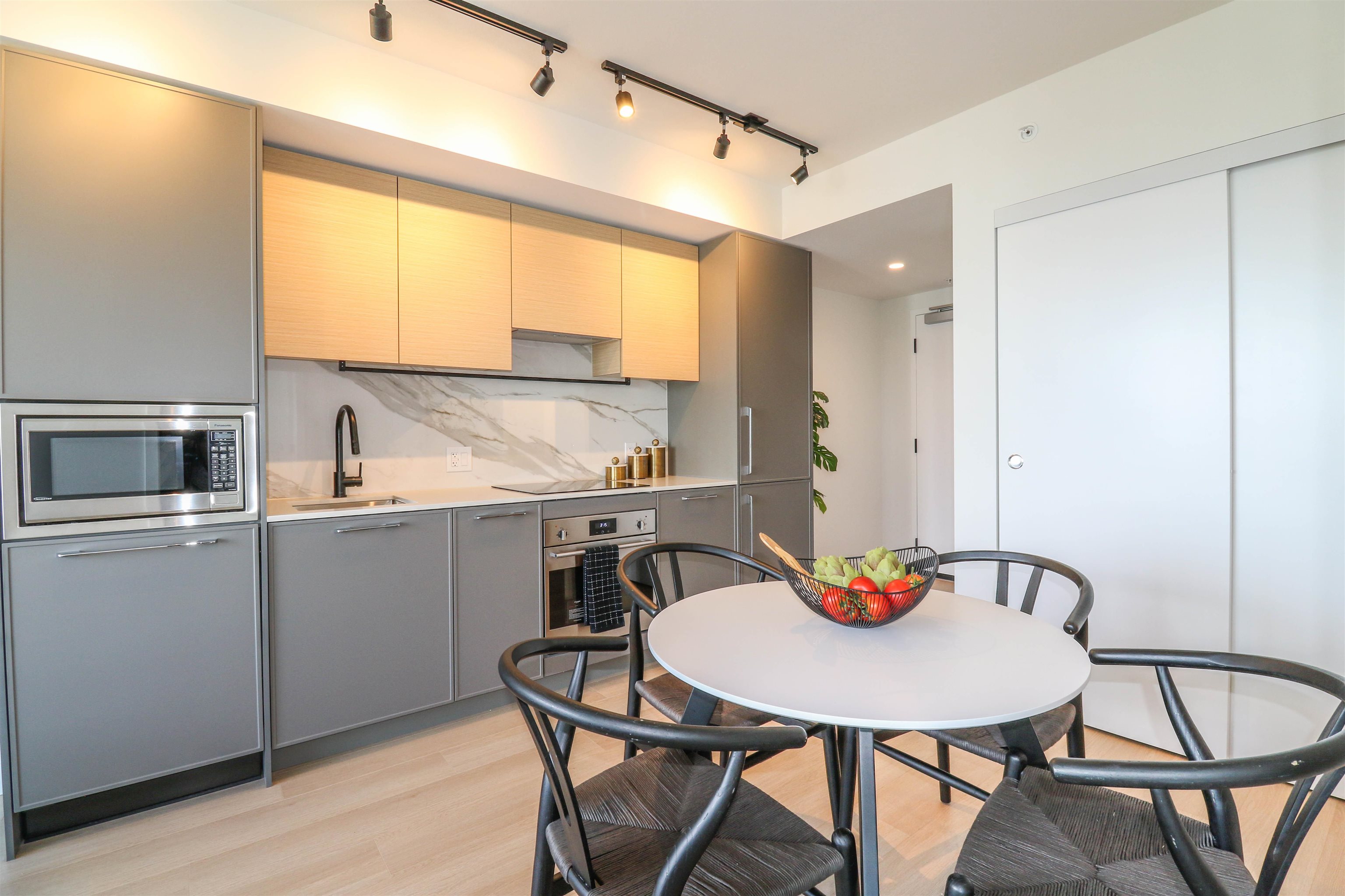 2107 13725 GEORGE JUNCTION BOULEVARD Unit: 2107
