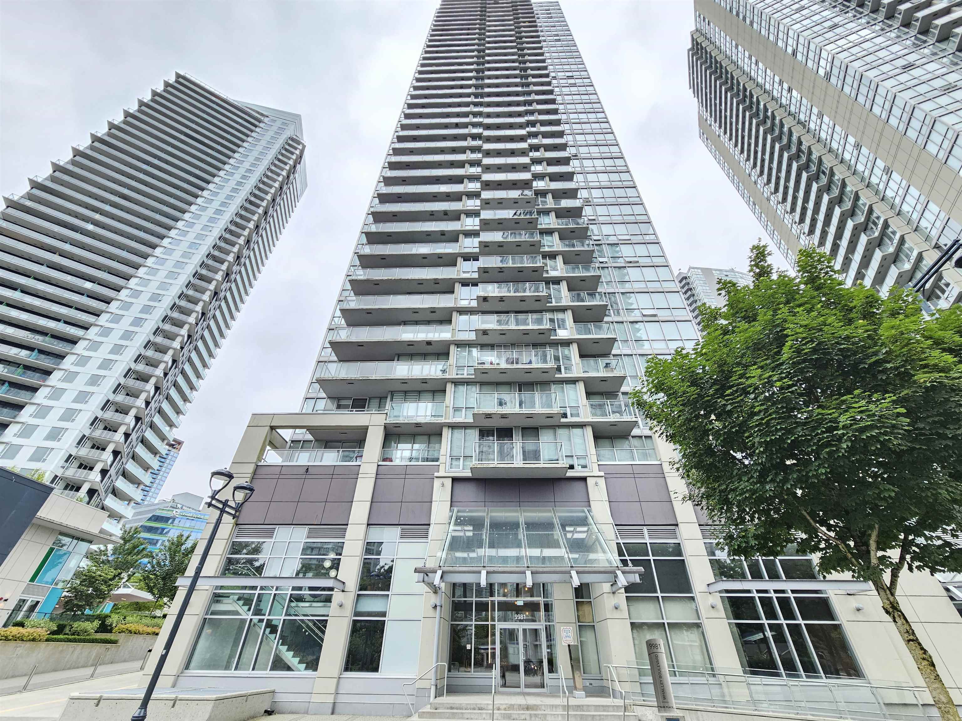 3303 9981 WHALLEY BOULEVARD Unit: 3303