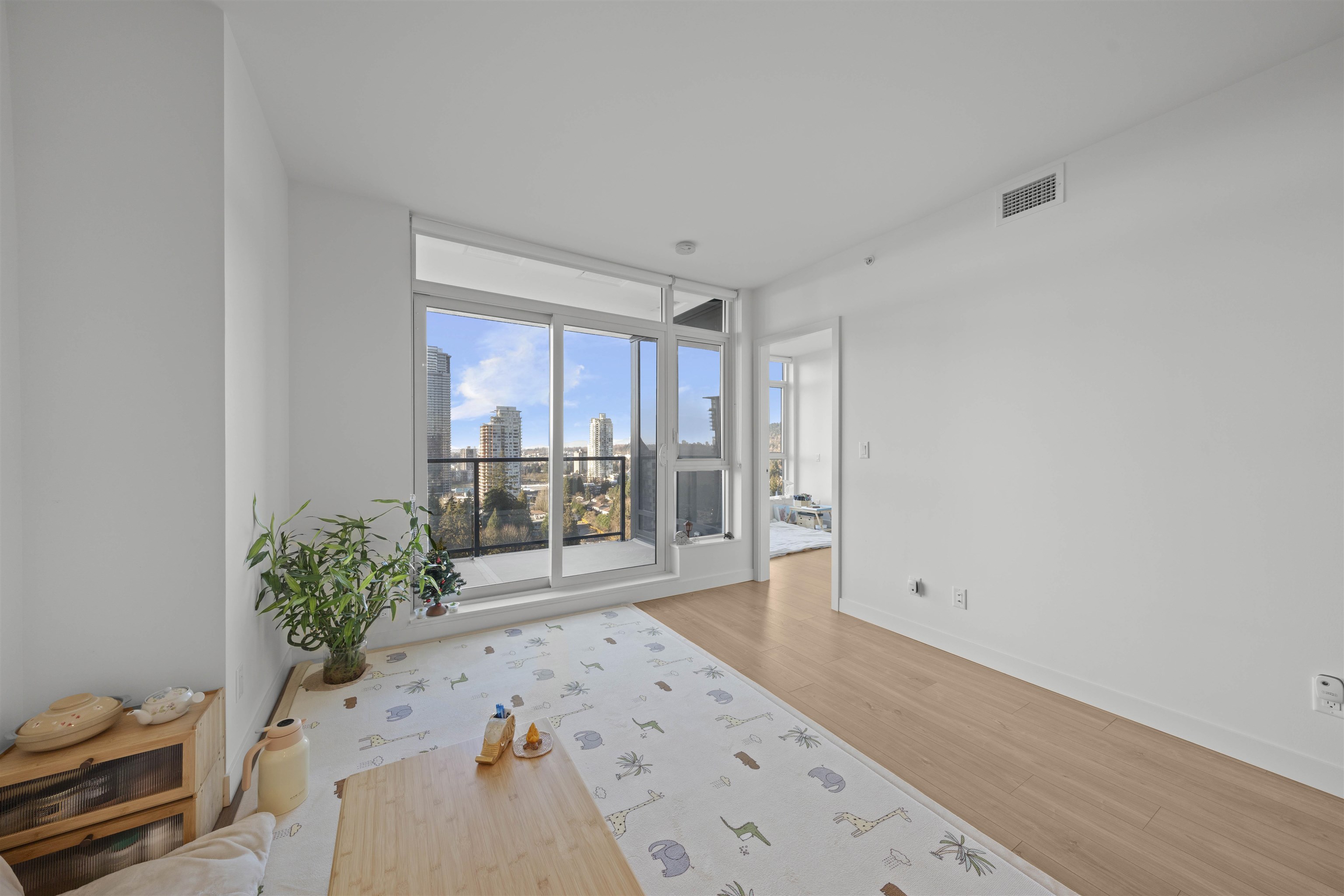 1707 595 AUSTIN AVENUE Unit: 1707