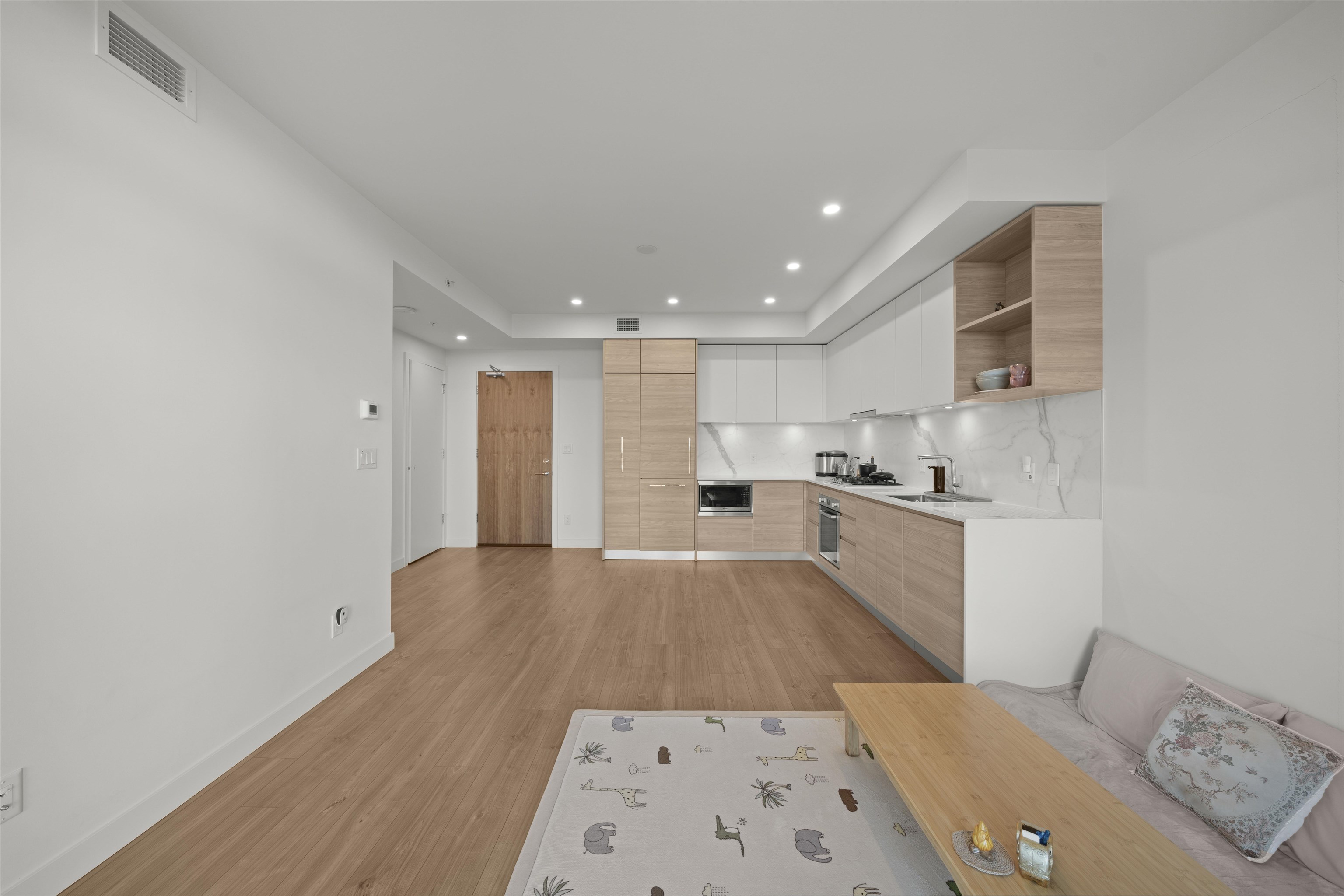 1707 595 AUSTIN AVENUE Unit: 1707