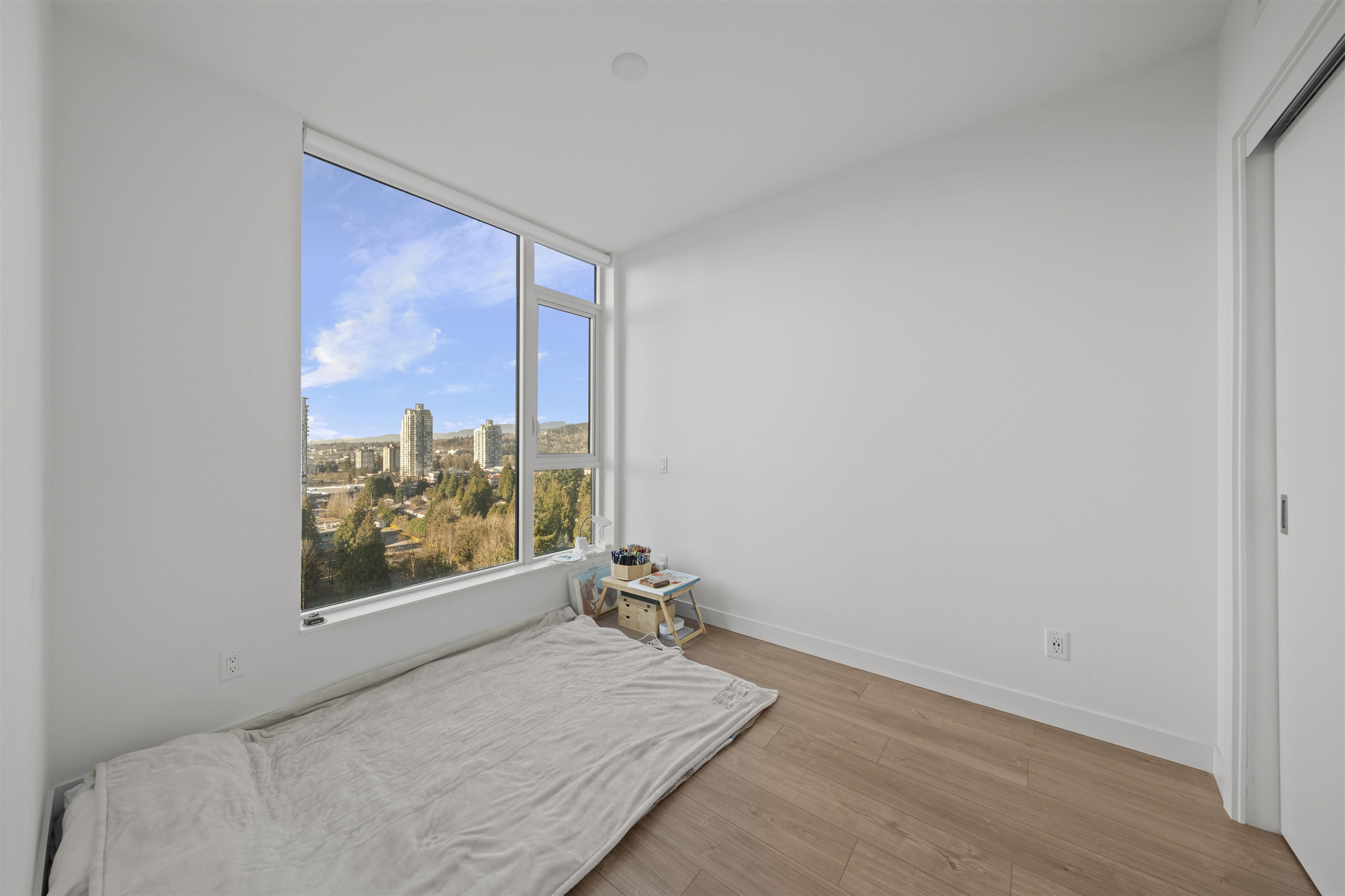 1707 595 AUSTIN AVENUE Unit: 1707