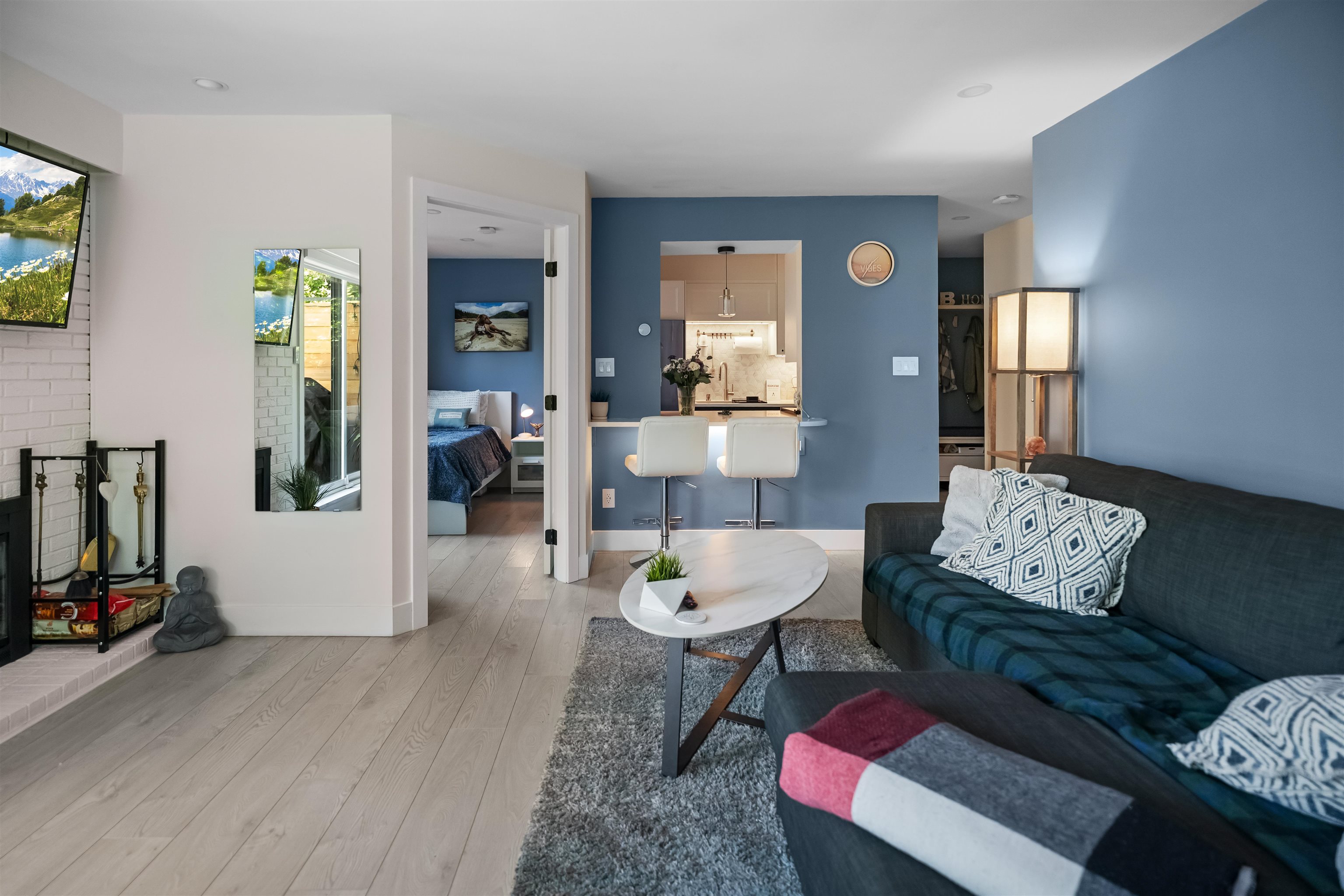 101 2121 W 6TH AVENUE Unit: 101