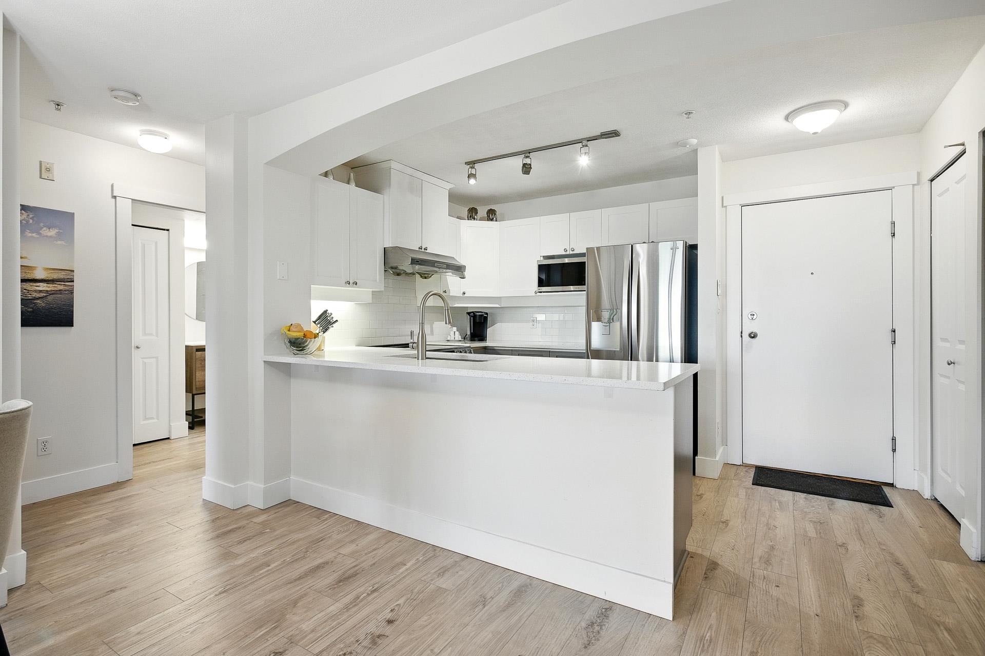 102 1438 PARKWAY BOULEVARD Unit: 102