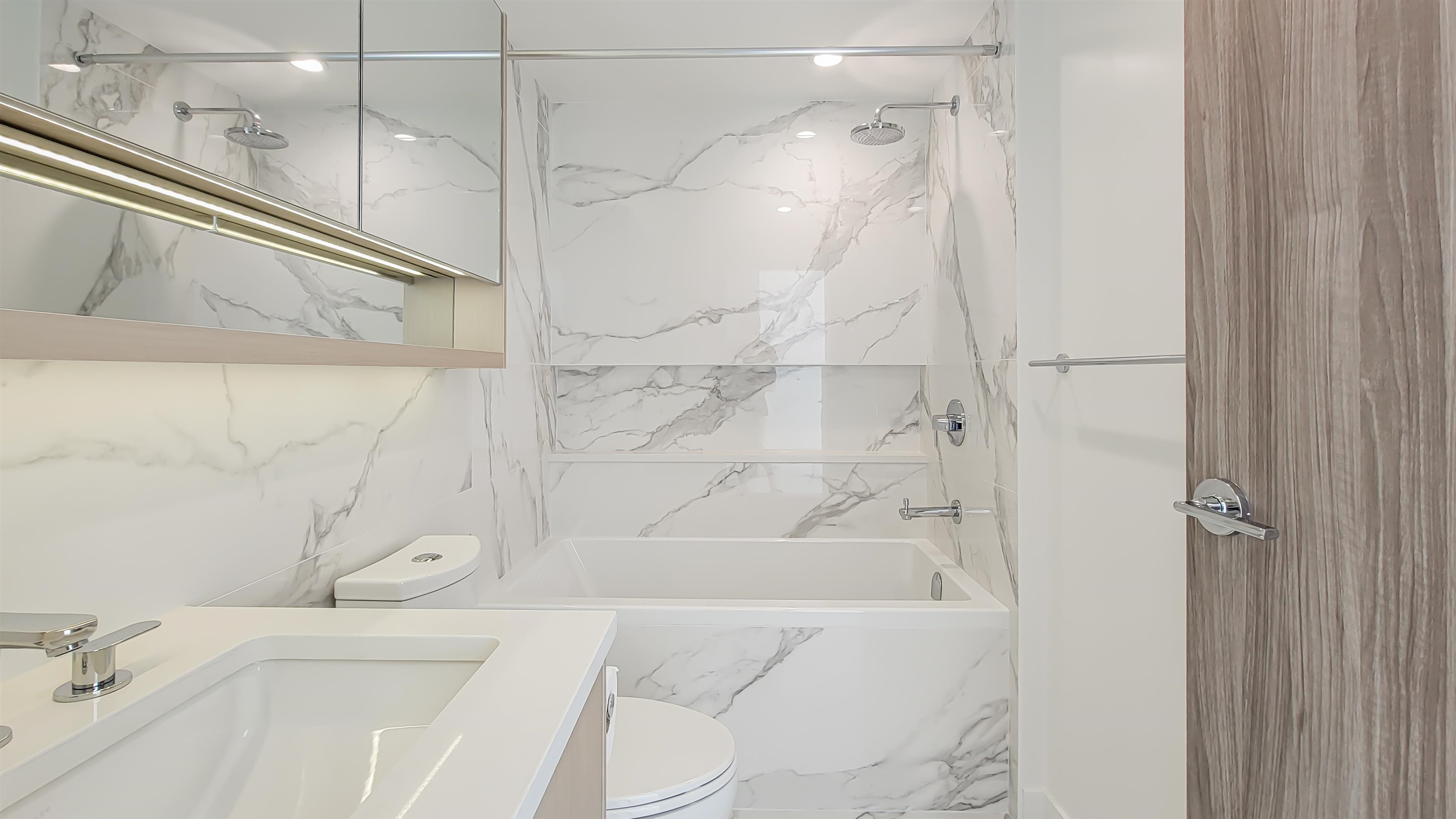 2109 13768 100 AVENUE Unit: 2109