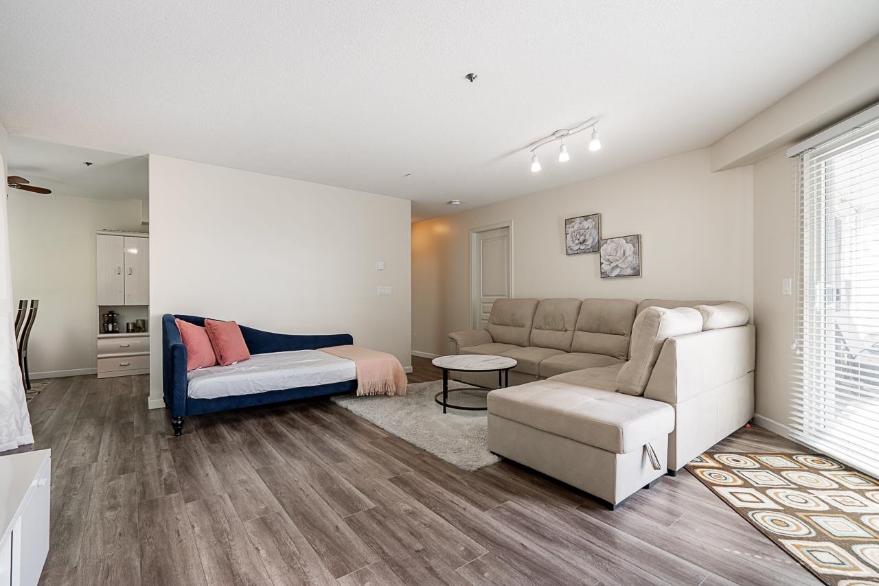 64 2727 E KENT AVENUE NORTH Unit: 64