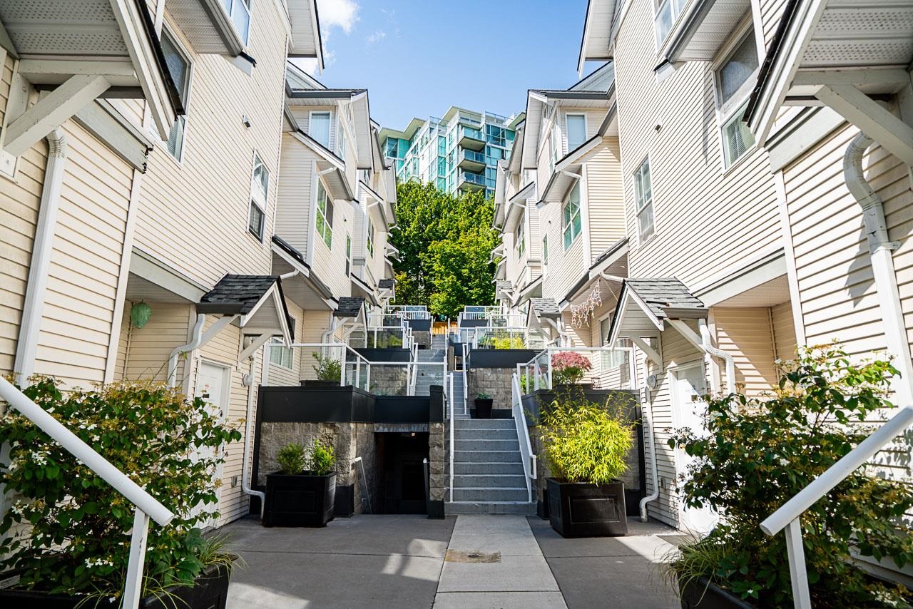 64 2727 E KENT AVENUE NORTH Unit: 64