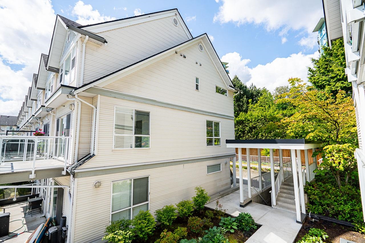 64 2727 E KENT AVENUE NORTH Unit: 64