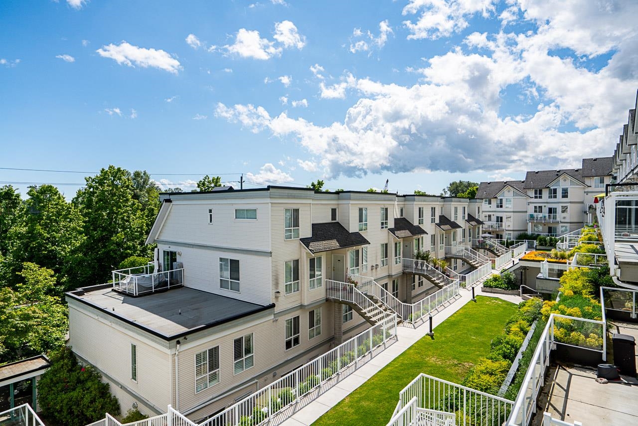 64 2727 E KENT AVENUE NORTH Unit: 64