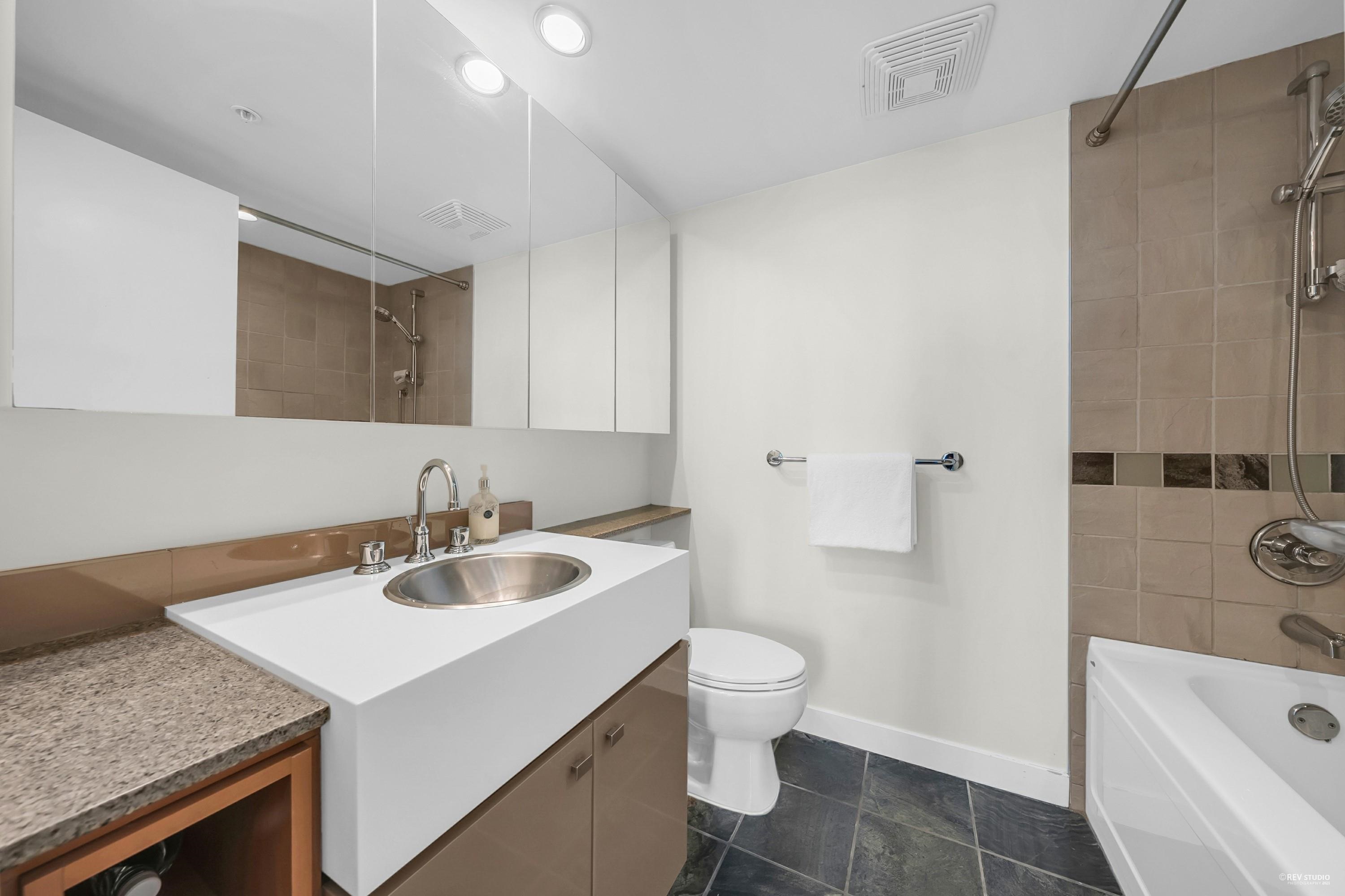 3002 1438 RICHARDS STREET Unit: 3002