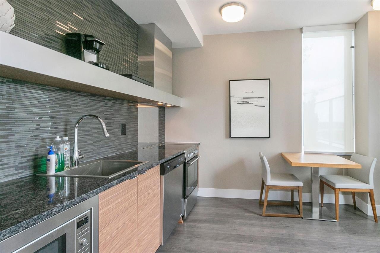 1606 489 INTERURBAN WAY Unit: 1606