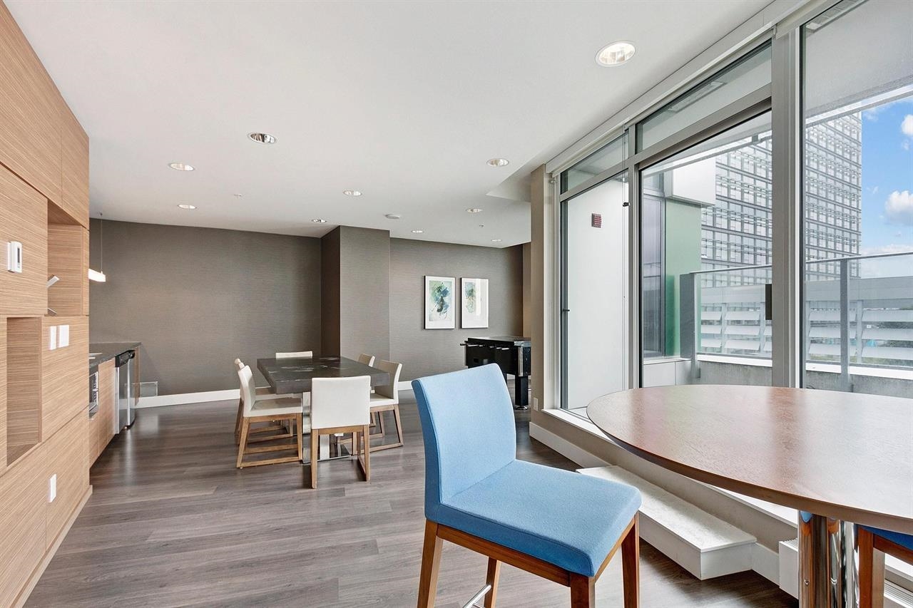 1606 489 INTERURBAN WAY Unit: 1606