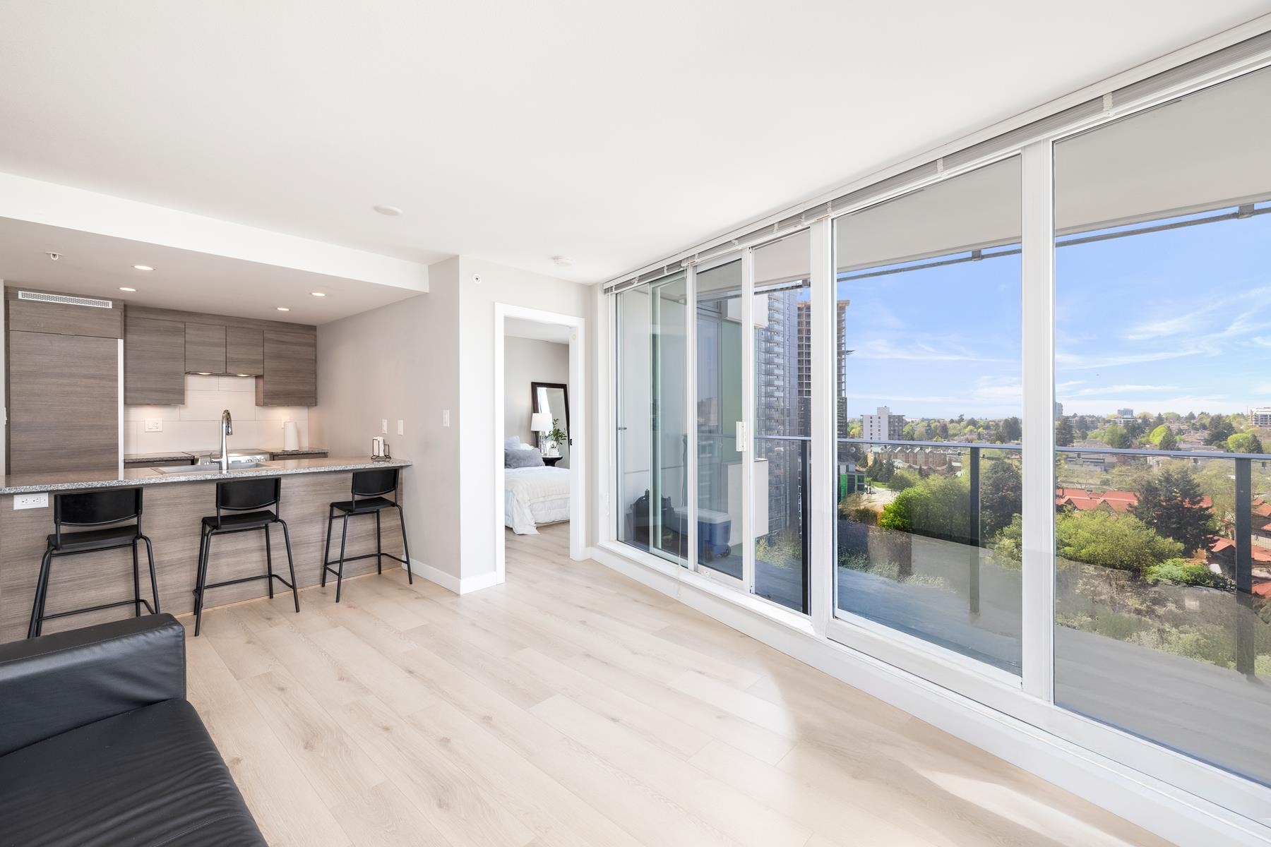 1606 489 INTERURBAN WAY Unit: 1606