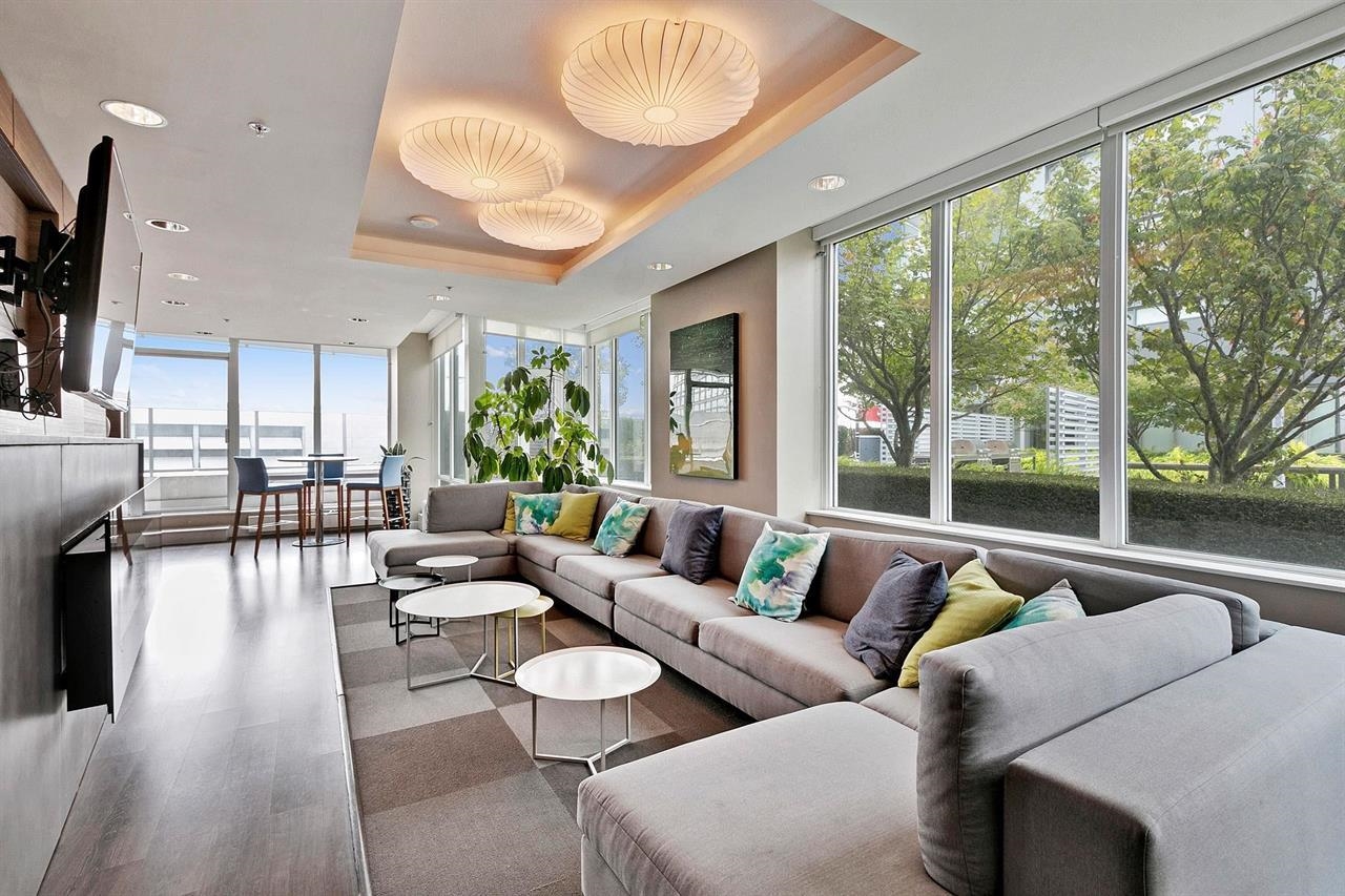 1606 489 INTERURBAN WAY Unit: 1606
