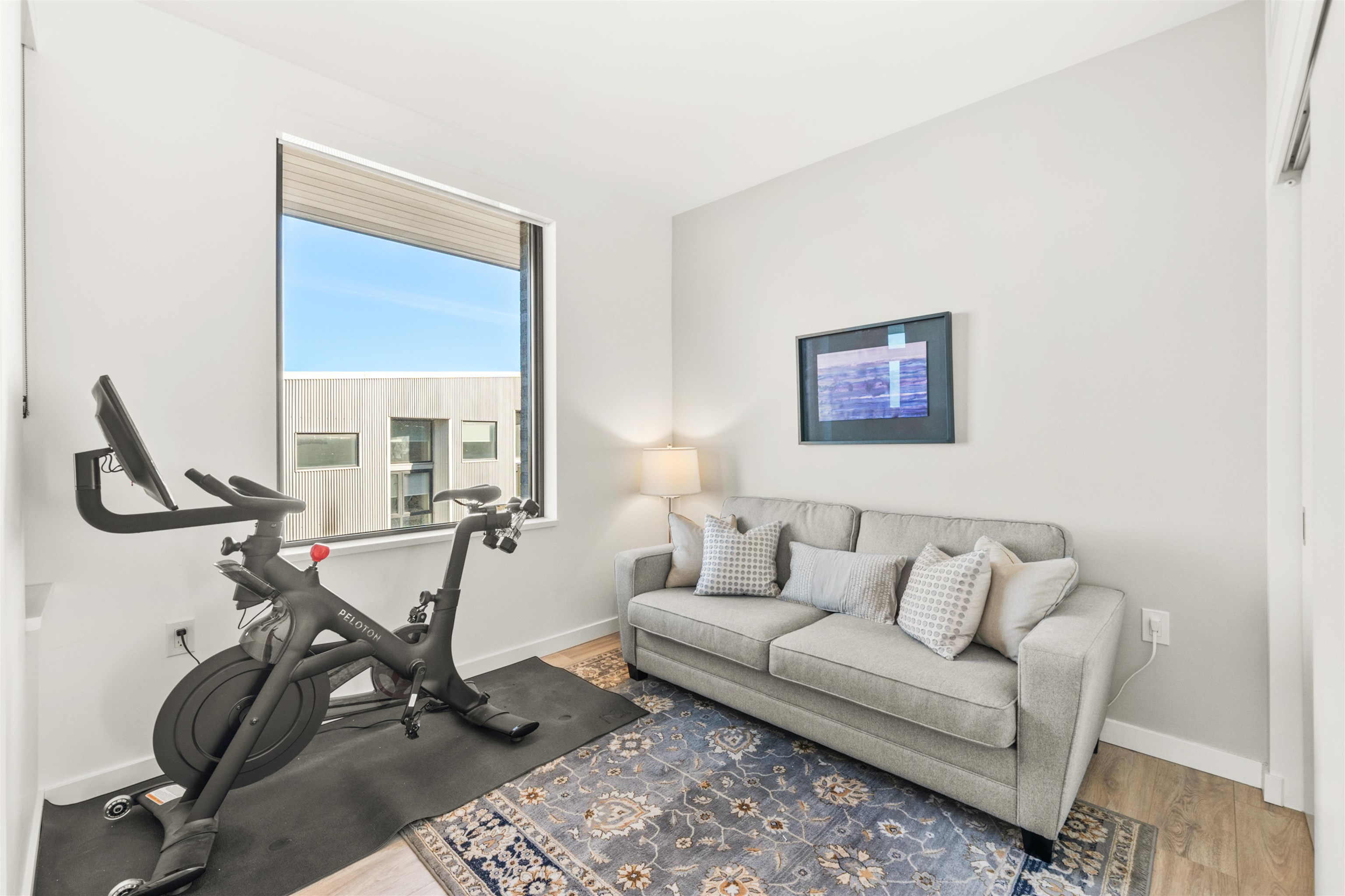 709 210 E 5TH AVENUE Unit: 709