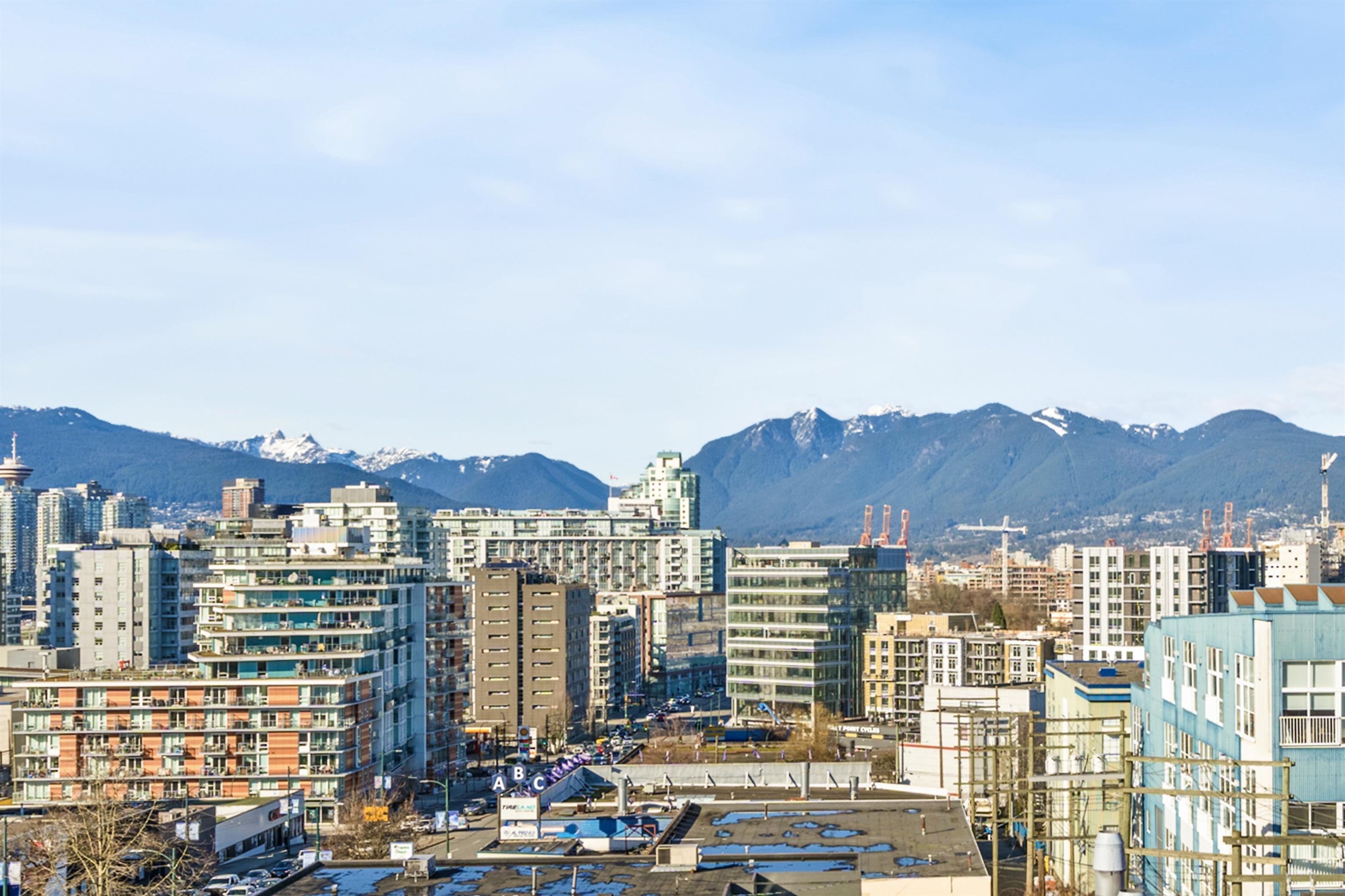709 210 E 5TH AVENUE Unit: 709