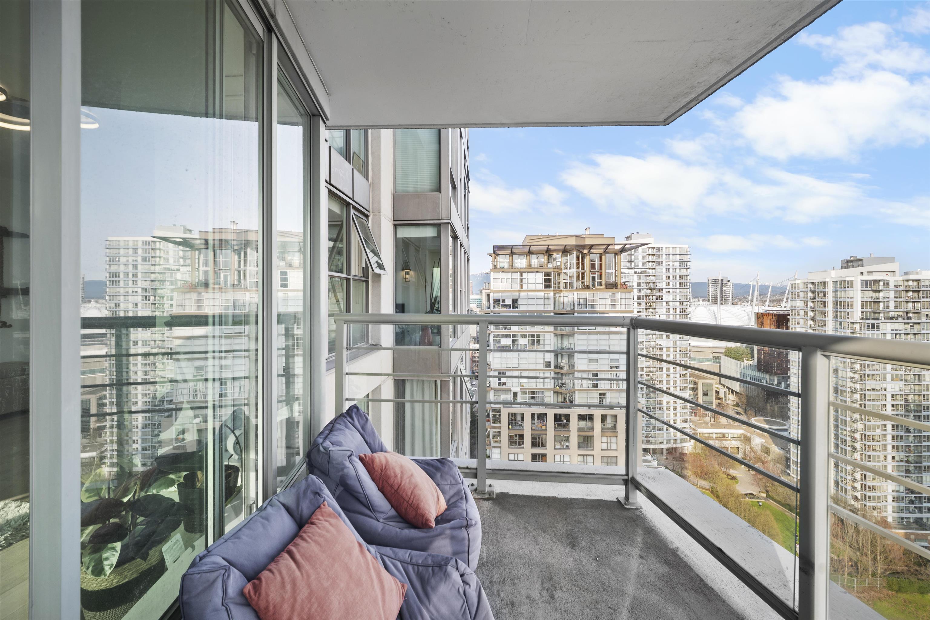 2906 1008 CAMBIE STREET Unit: 2906