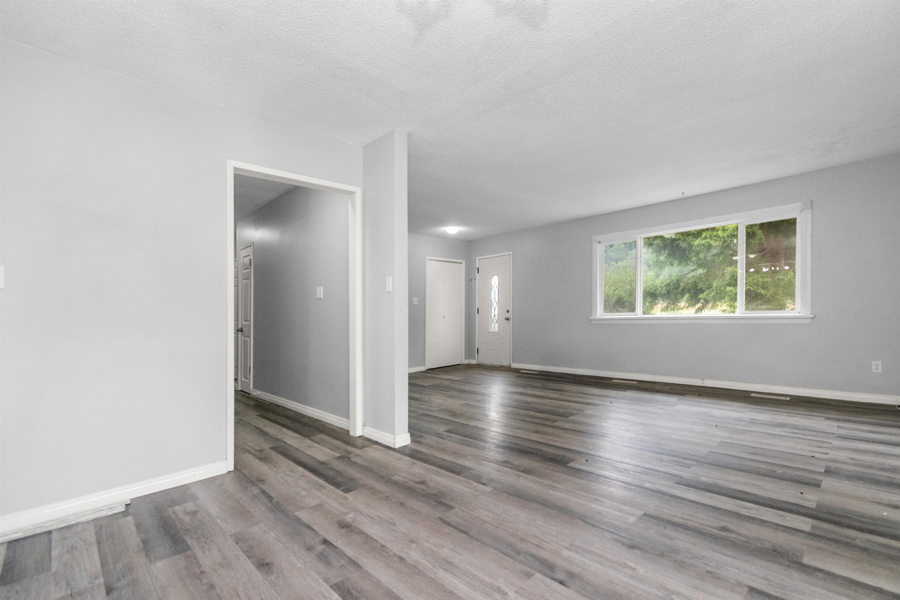 1010 Columbia Valley Road