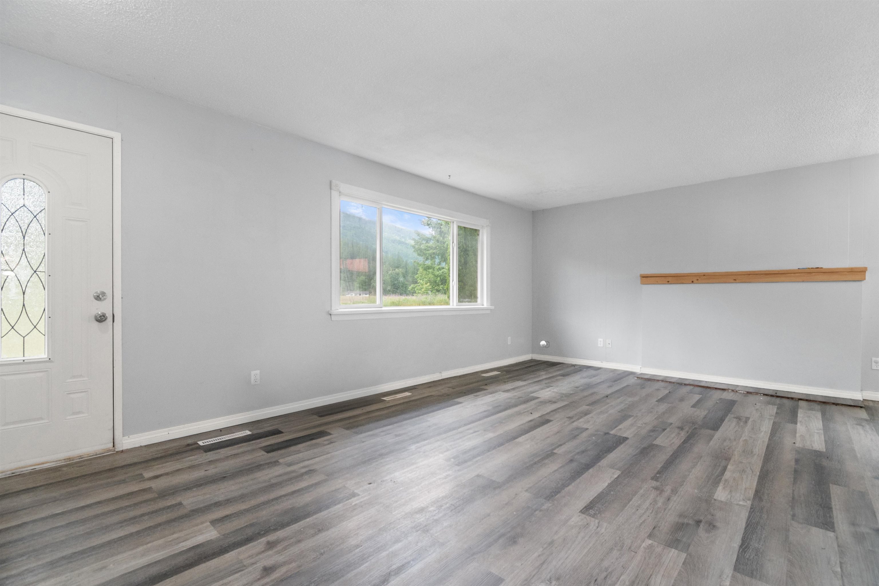 1010 Columbia Valley Road