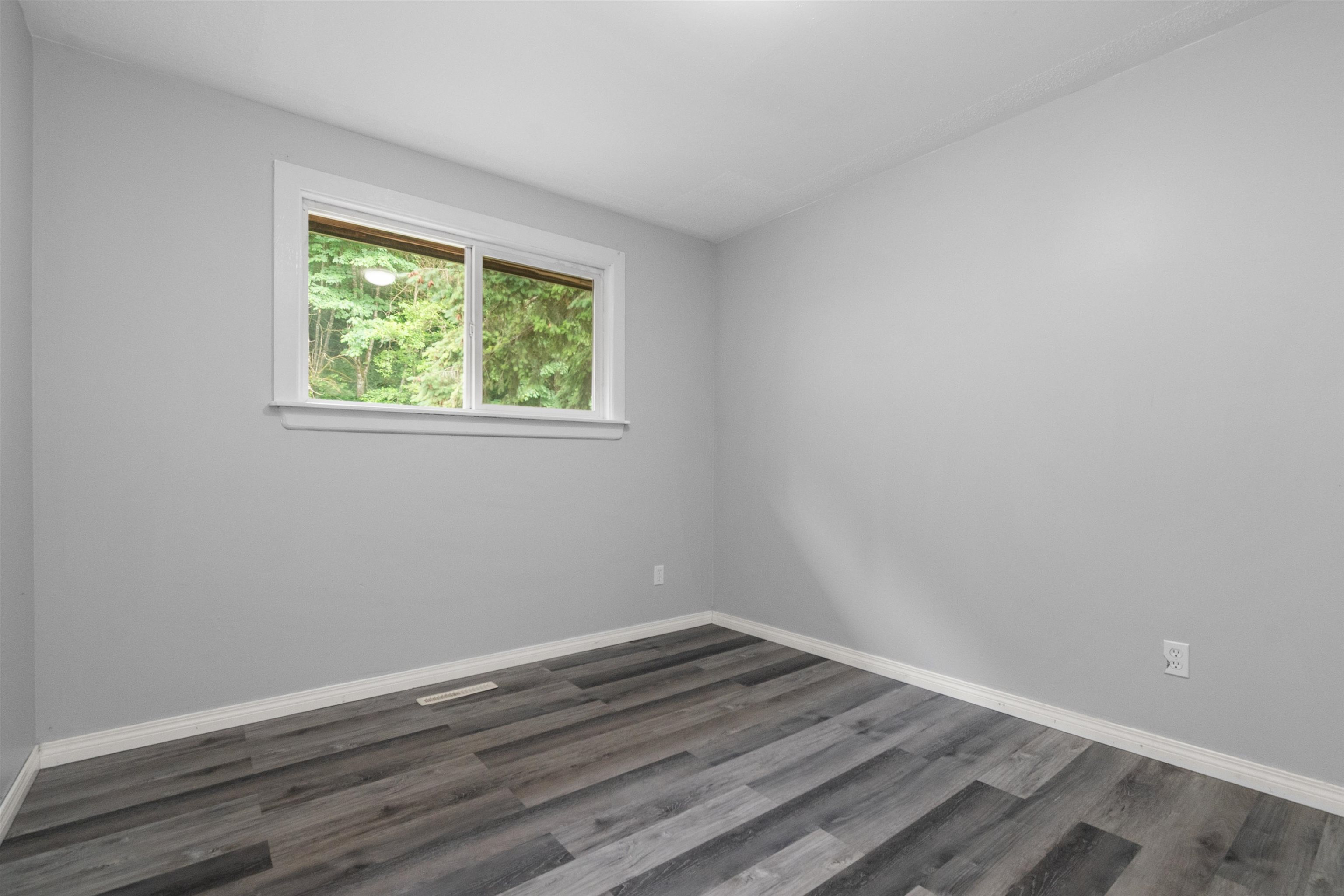 1010 Columbia Valley Road