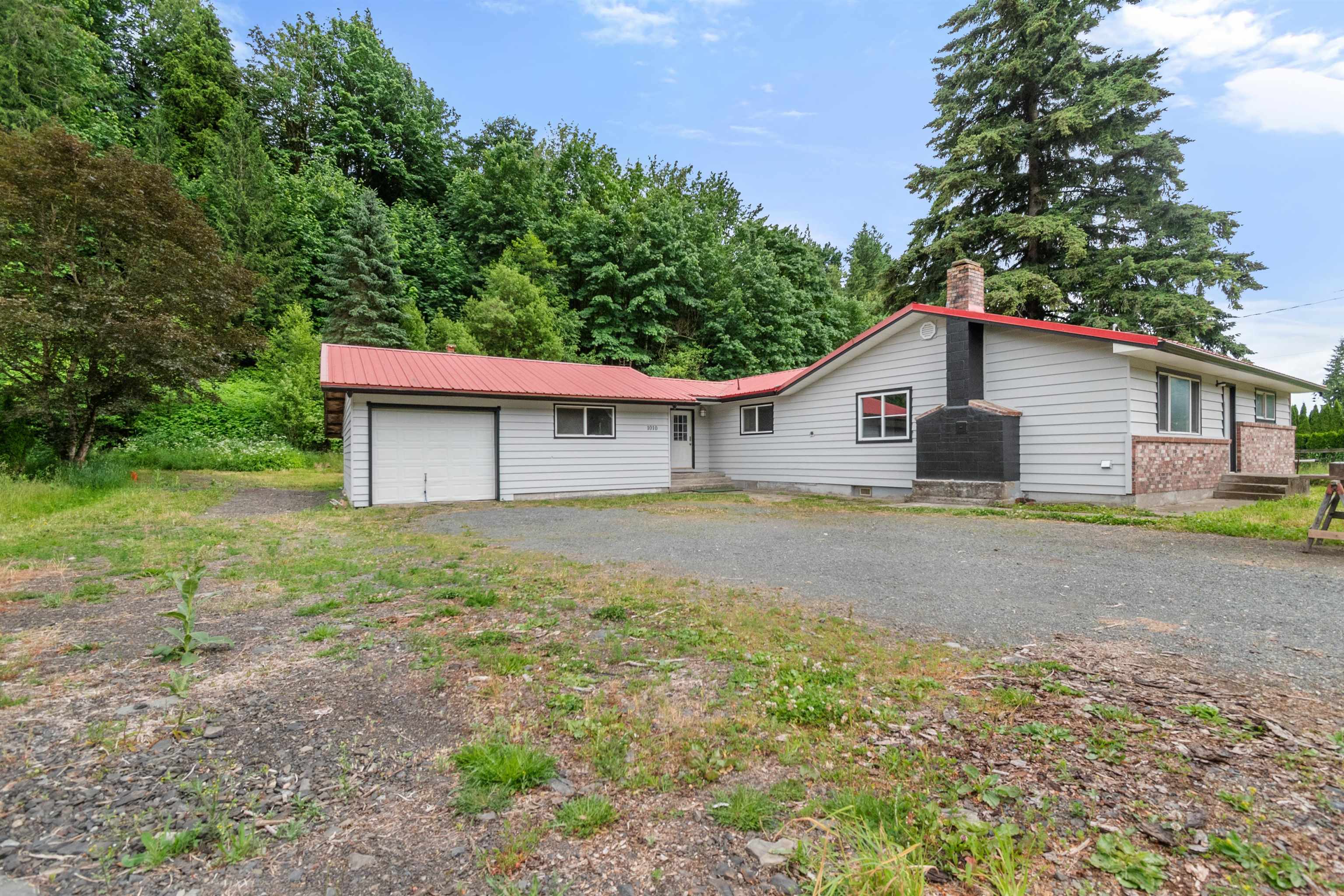 1010 Columbia Valley Road