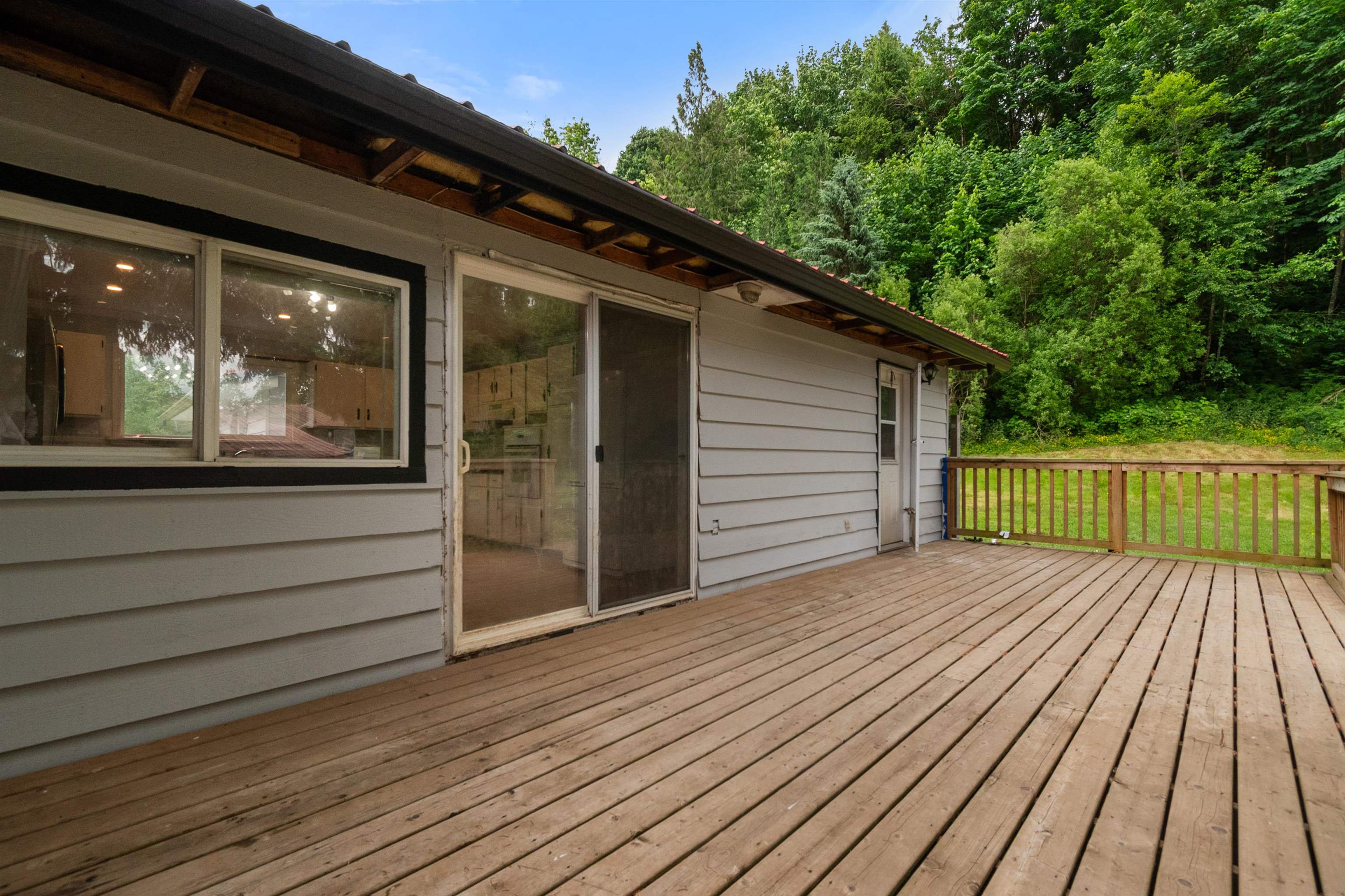 1010 Columbia Valley Road